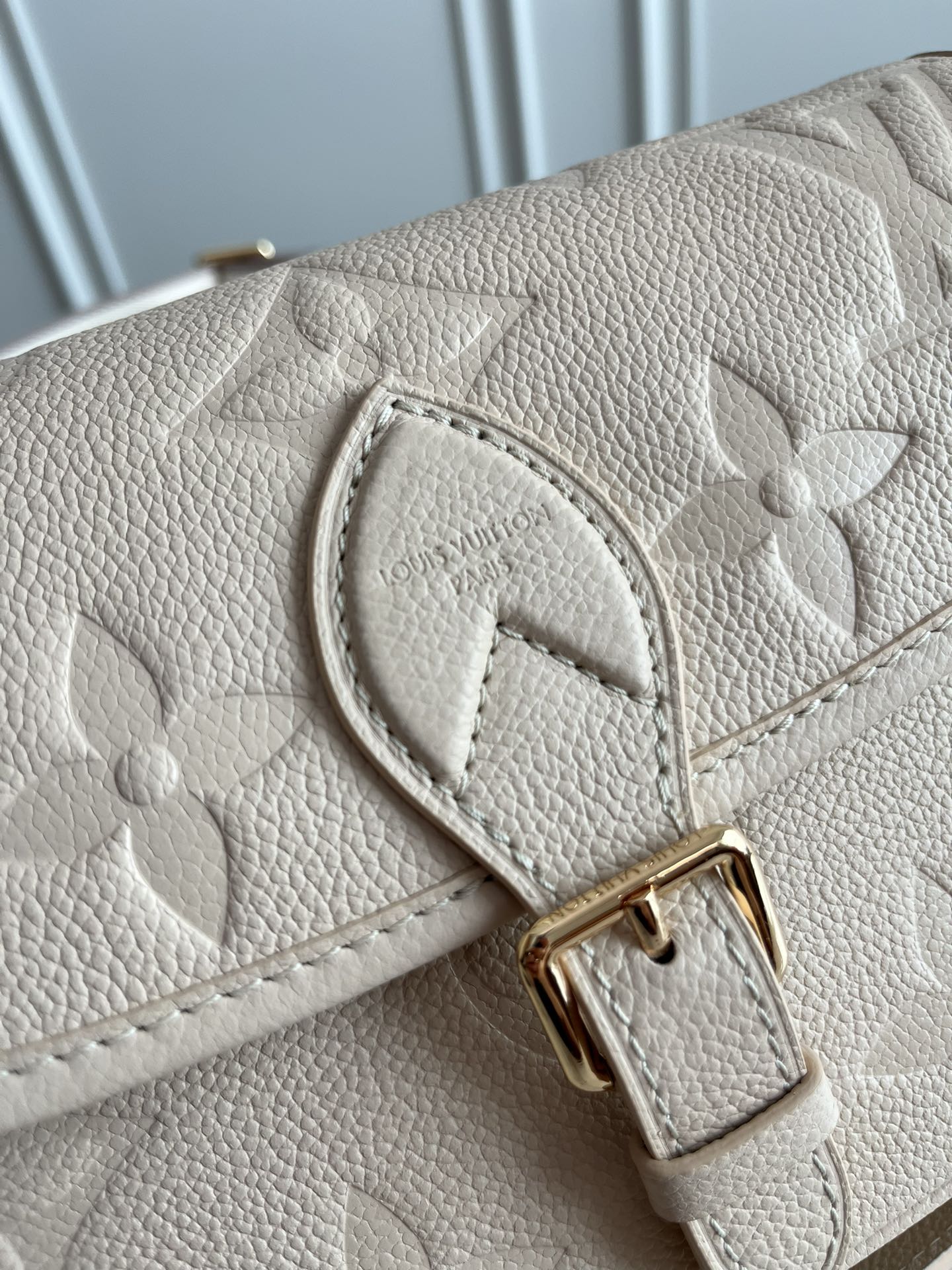 Louis Vuitton Diane Handbag in Monogram Empreinte Leather - Image 5