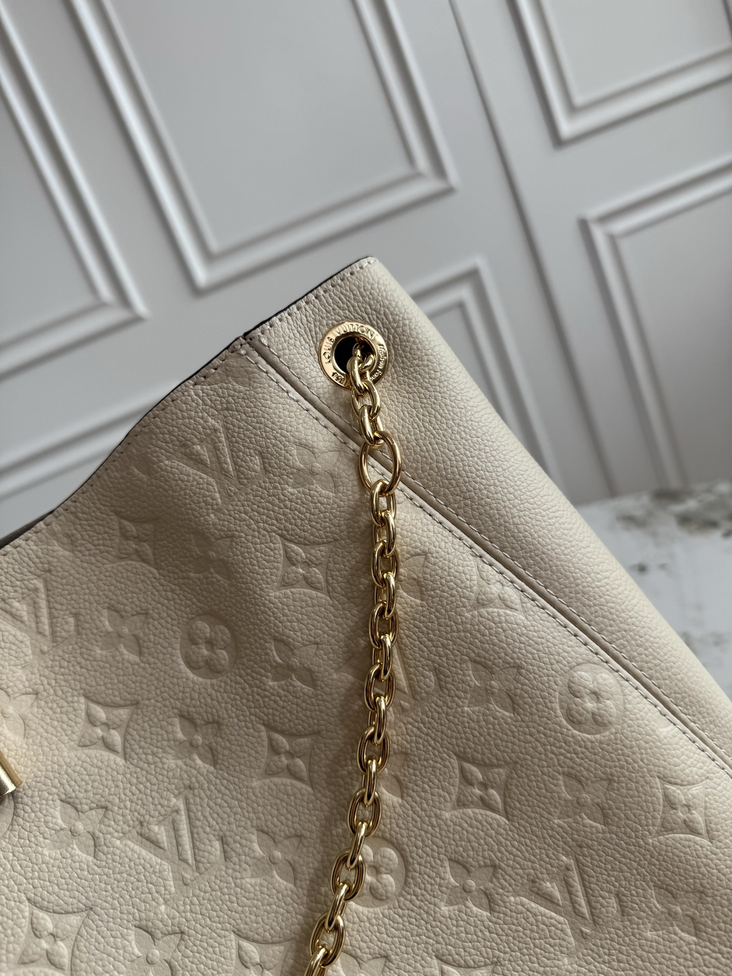 Louis Vuitton Anytime Small Handbag - Image 5