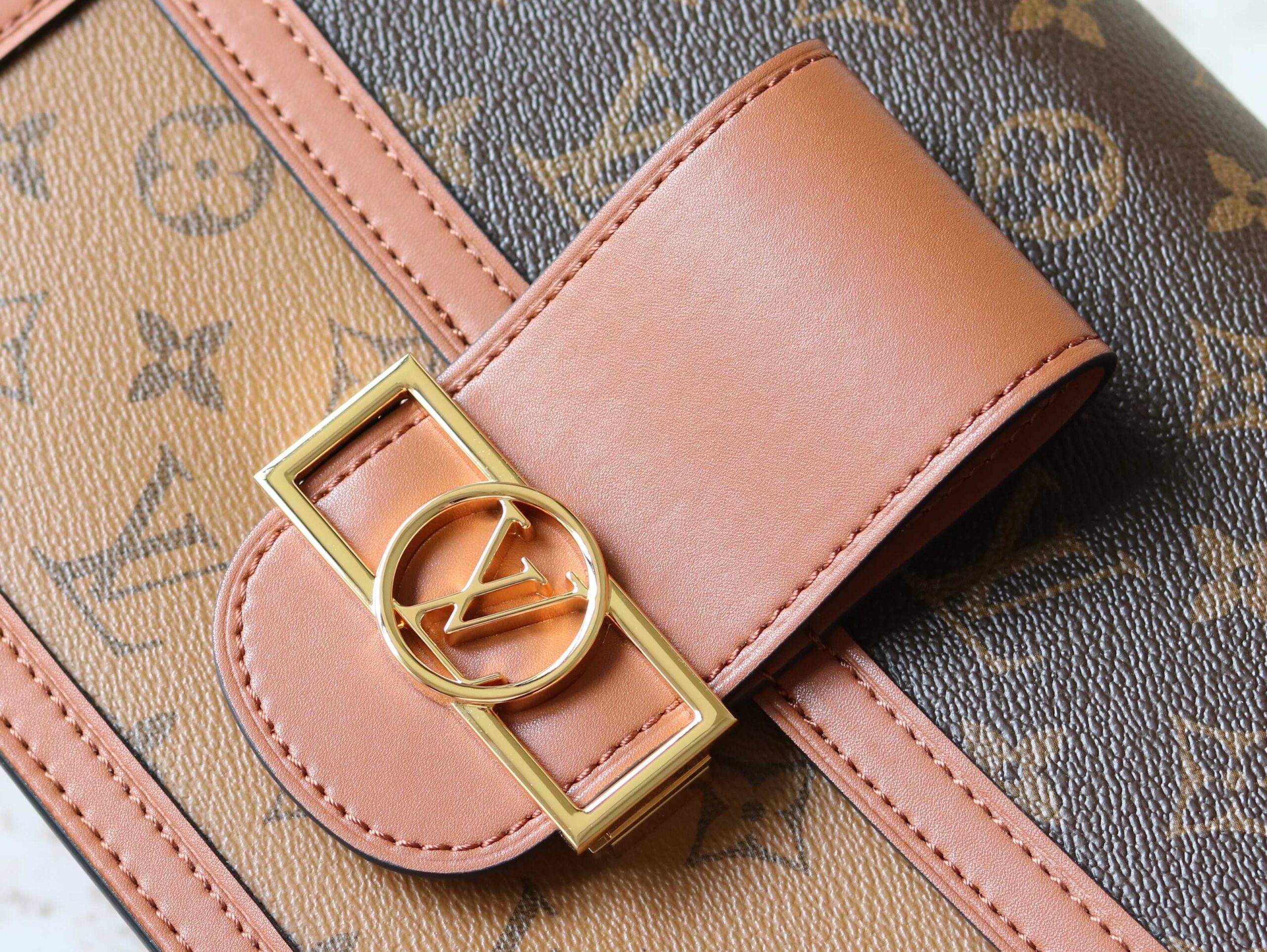Louis Vuitton Dauphine Crossbody Bag - Image 5