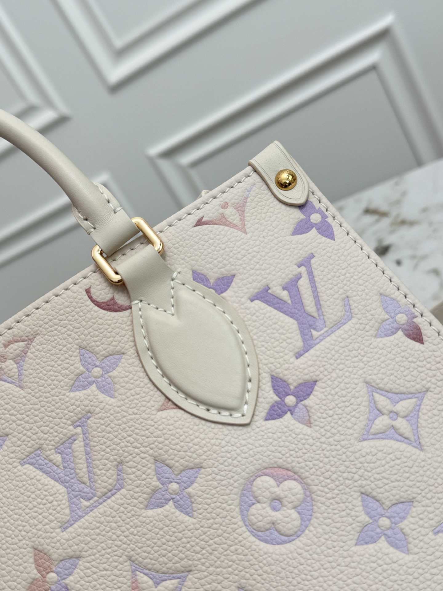 Louis Vuitton OnTheGo Small Tote Bag in Monogram Empreinte Leather - Image 5