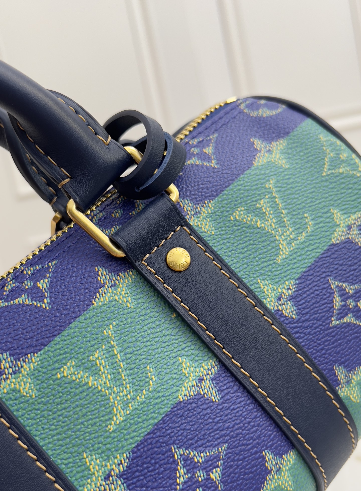 Louis Vuitton Keepall Bandouliere 25 Travel Bag in Monogram Surfin Canvas - Image 5