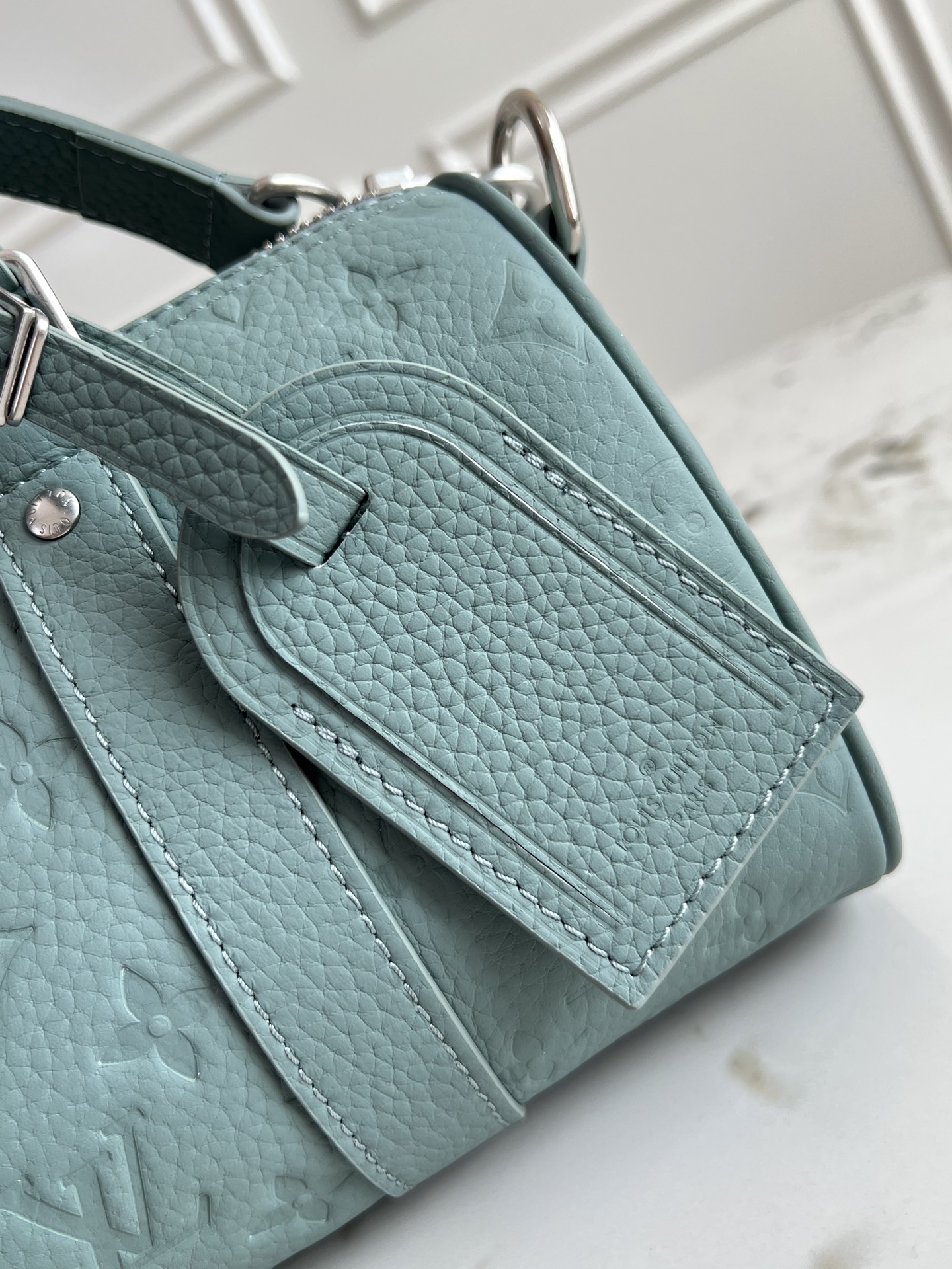 Louis Vuitton Keepall Bandoulière 25 M13866 Taurillon Leather Travel Bag - Image 5