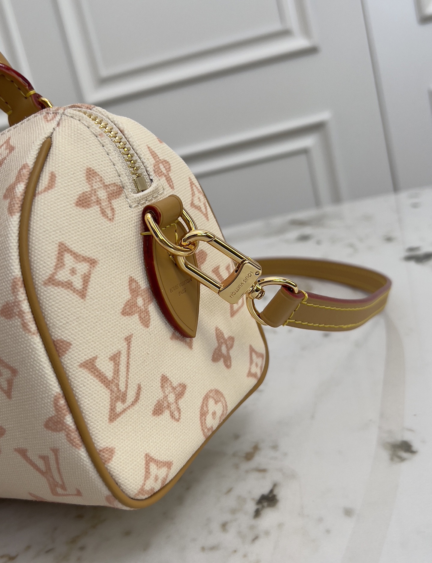 Louis Vuitton Speedy Bandoulière 20 Handbag - Image 5