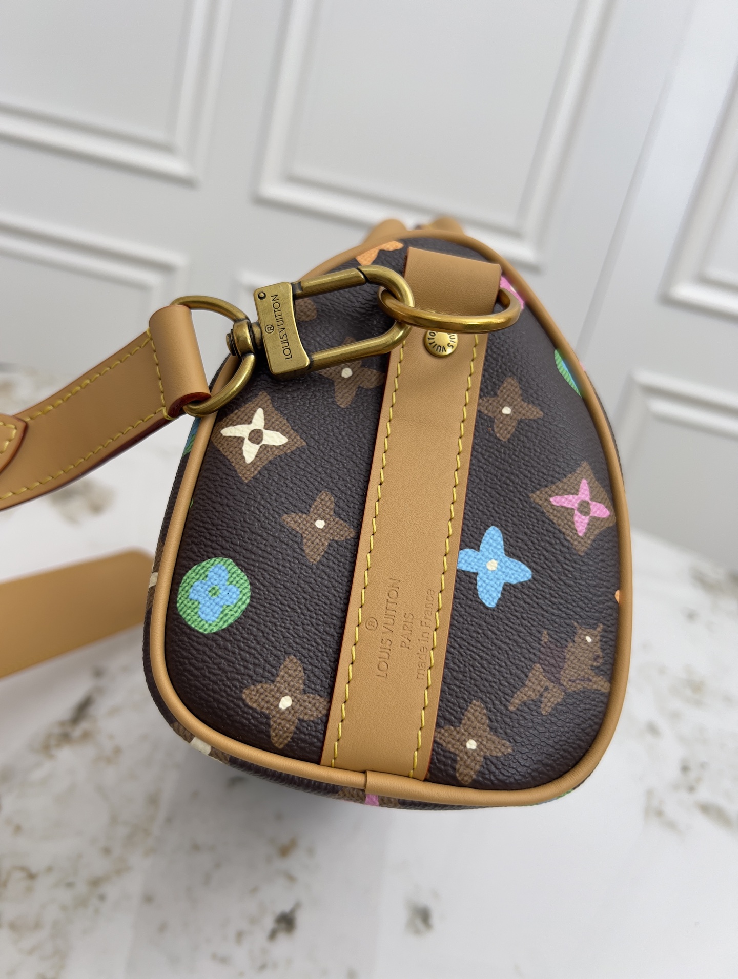 Louis Vuitton Keepall 25 Pillow Handbag in Monogram Eclipse Reverse Canvas - Image 5