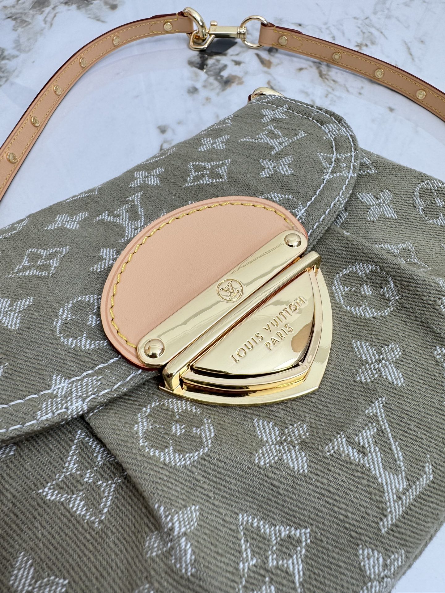 Sunset Rendez-Vous Khaki Denim Shoulder Bag - Image 5