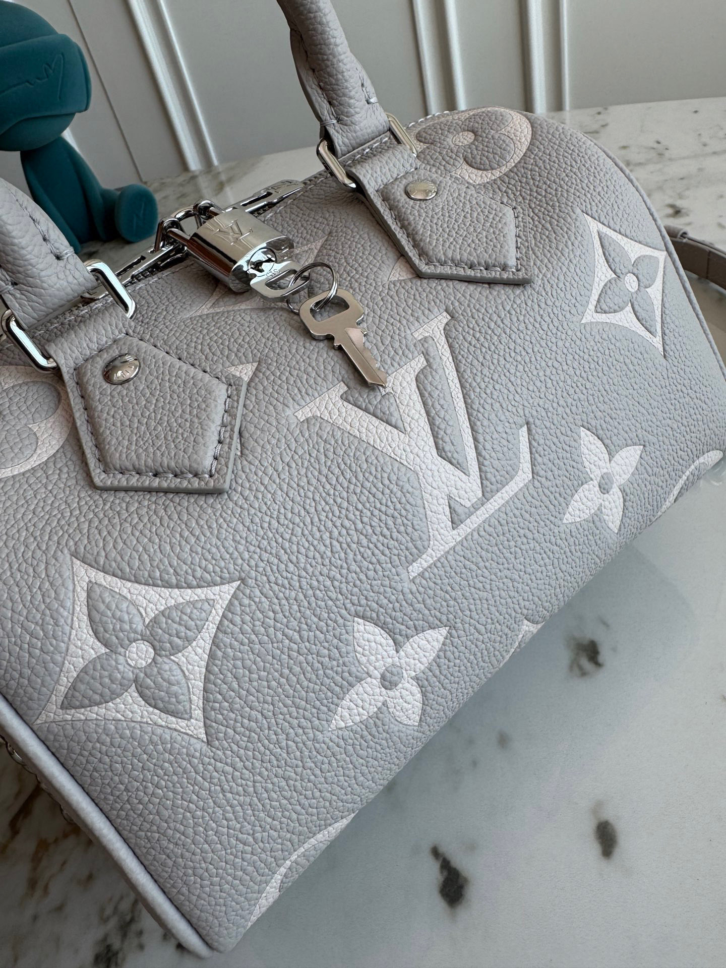 Louis Vuitton Speedy Bandouliere 20 Handbag - Image 5