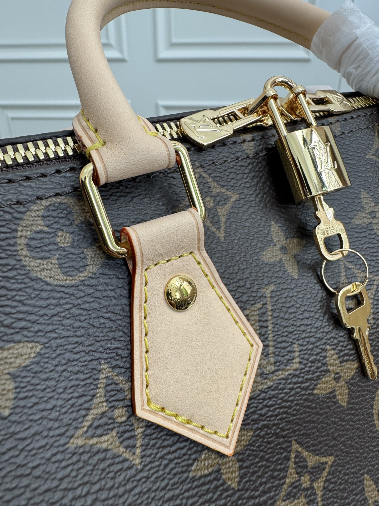 Louis Vuitton Speedy Bandoulière 30 Handbag - Image 5