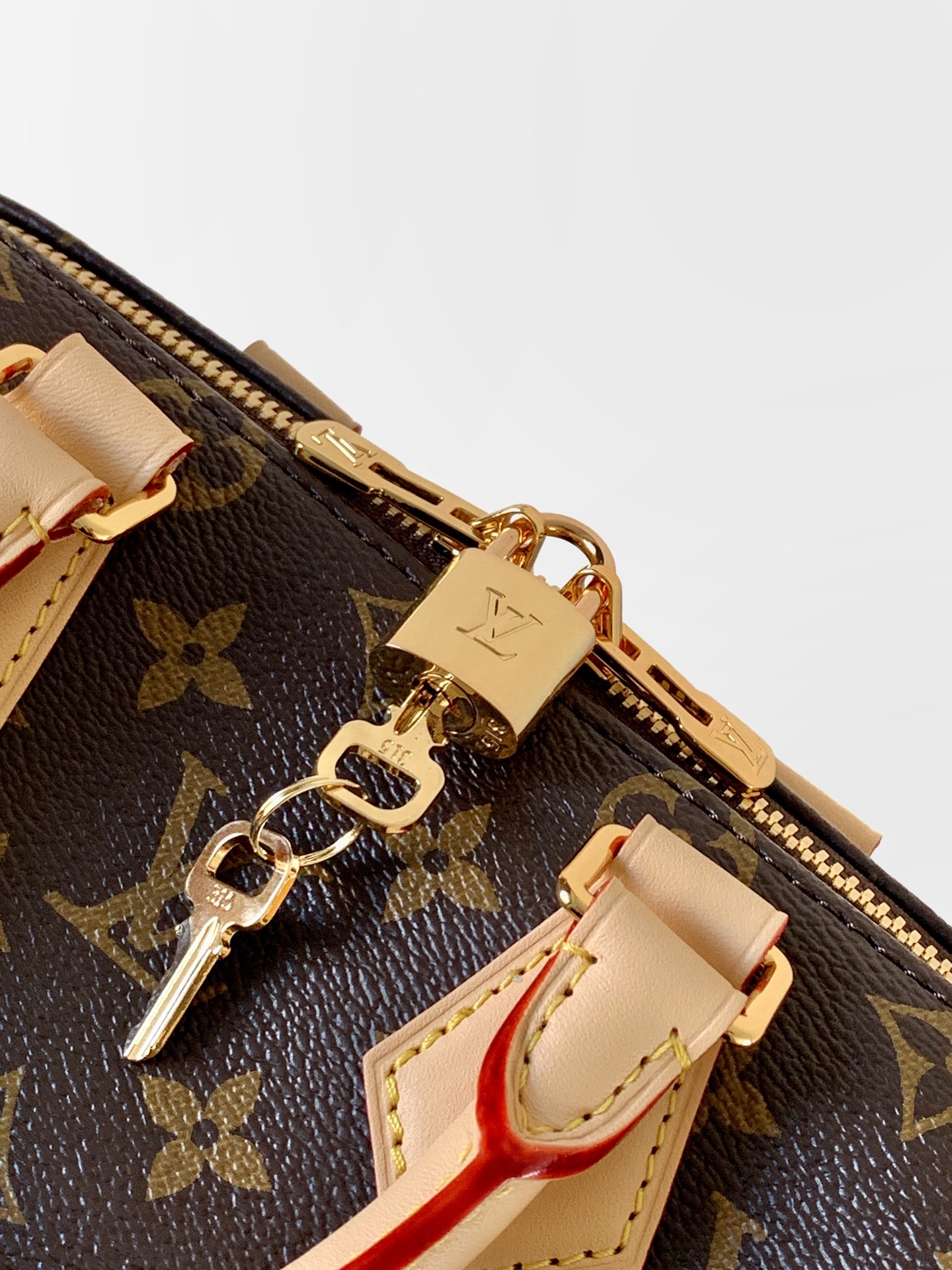 Louis Vuitton Speedy Bandoulière 20 Monogram Crossbody Bag - Image 5