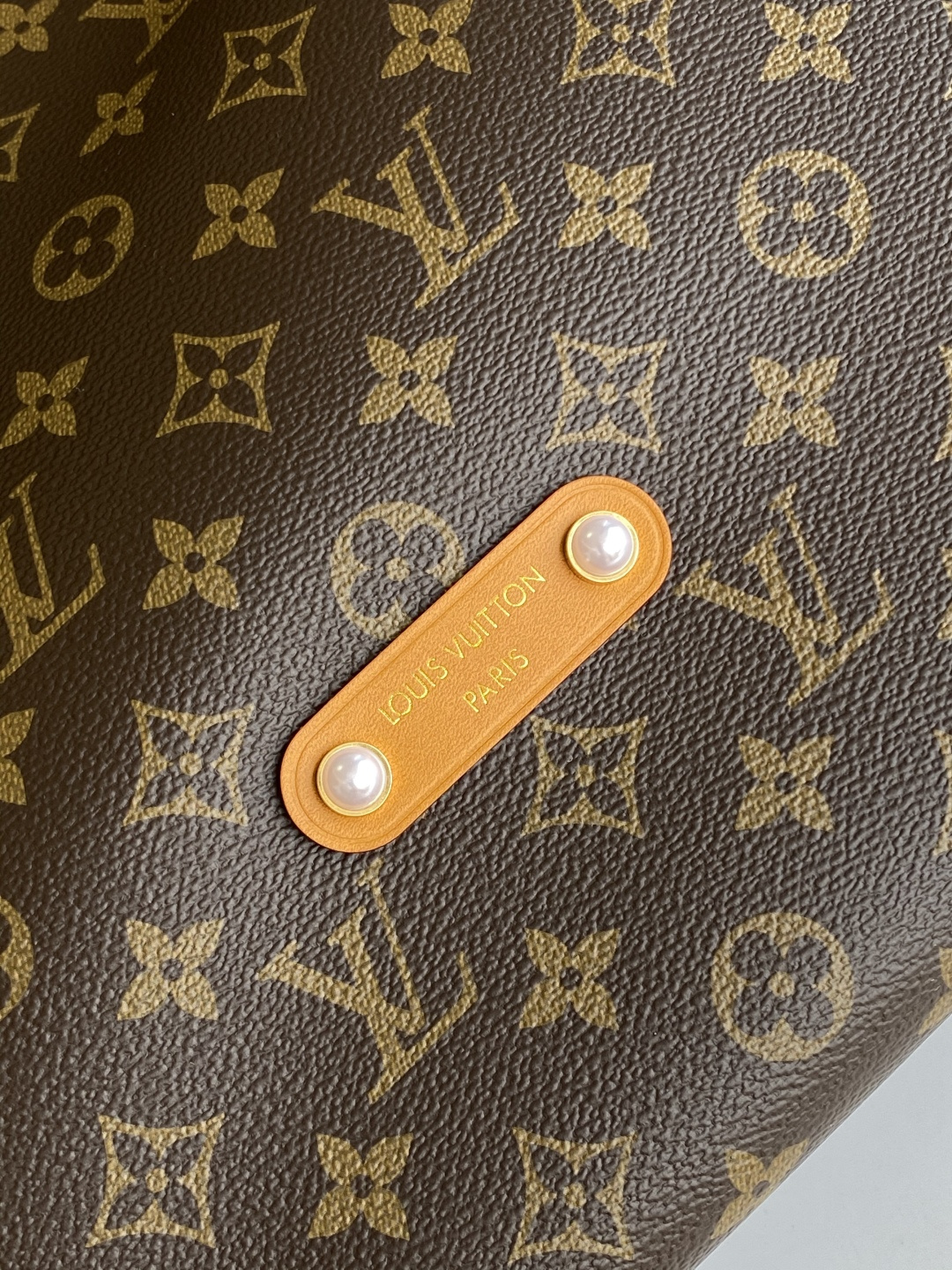 Louis Vuitton Metis Handbag M14018 in Monogram Canvas - Image 5