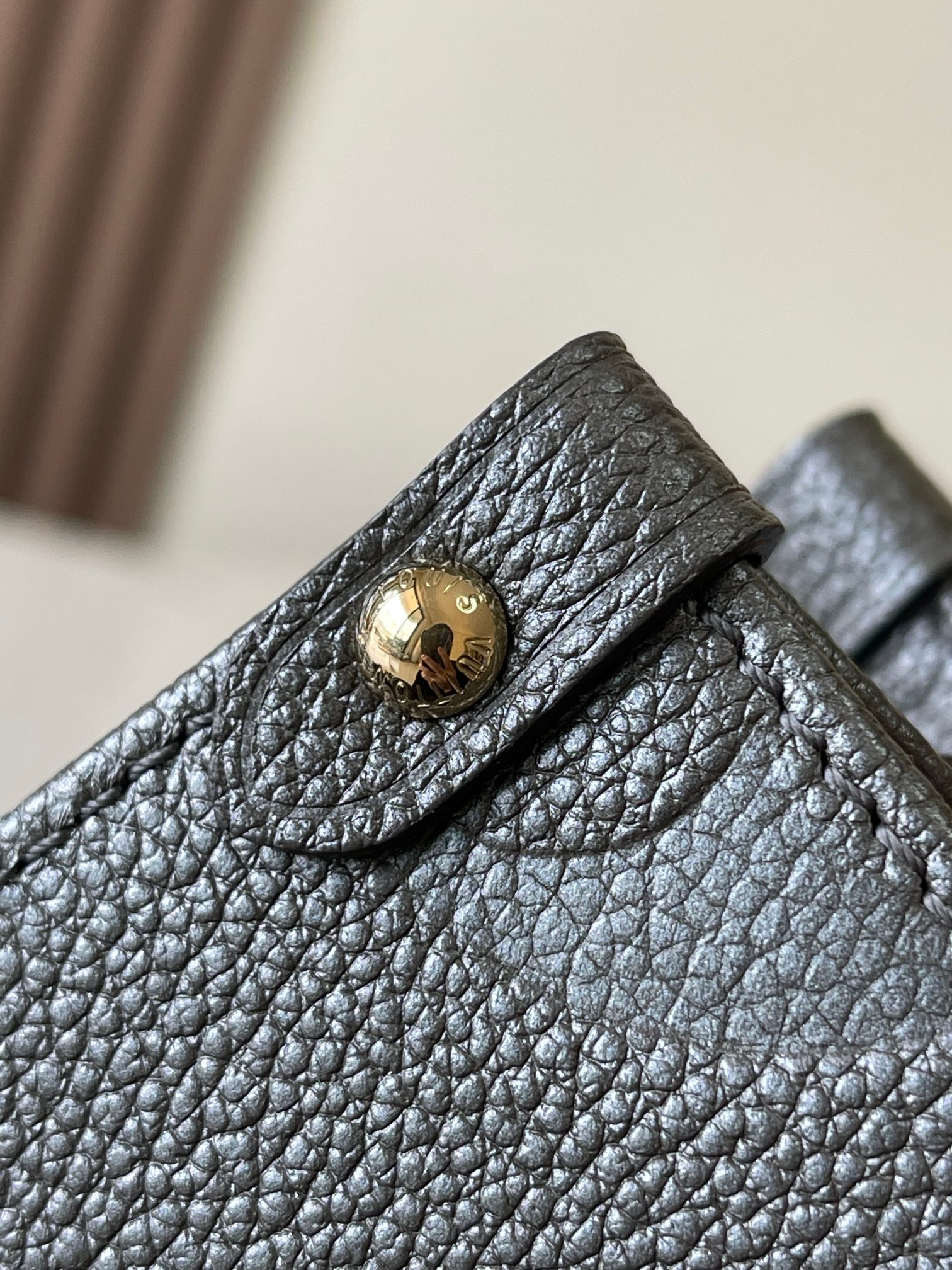 Louis Vuitton Onthego Small Tote Bag M12886 – Iron Gray - Image 5