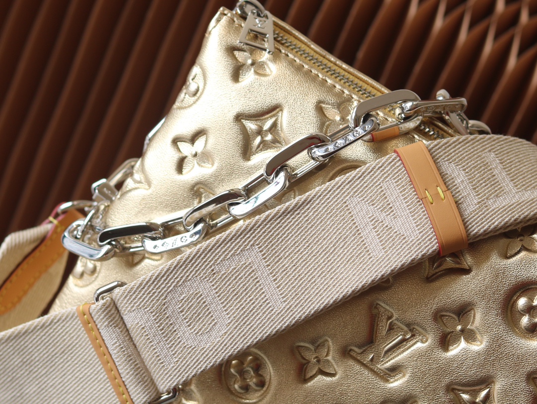 Louis Vuitton Coussin PM Shoulder Bag - Image 5