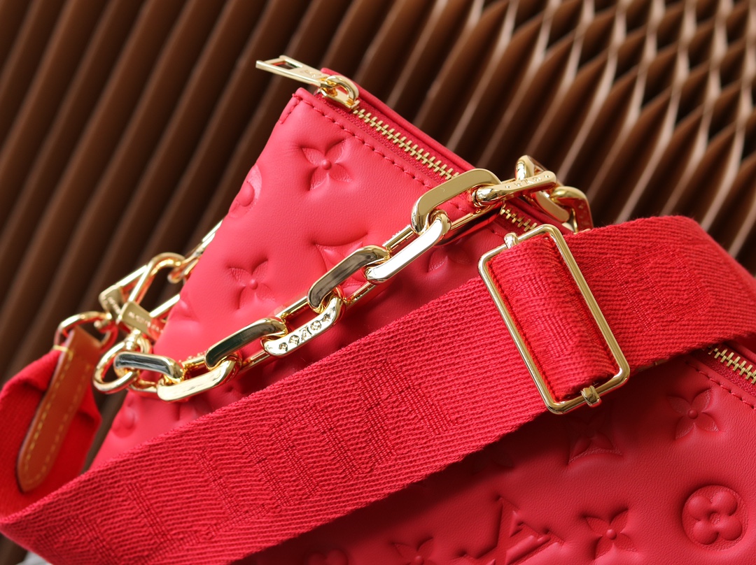 Louis Vuitton Coussin Small Lambskin Shoulder Bag M57790 - Image 5