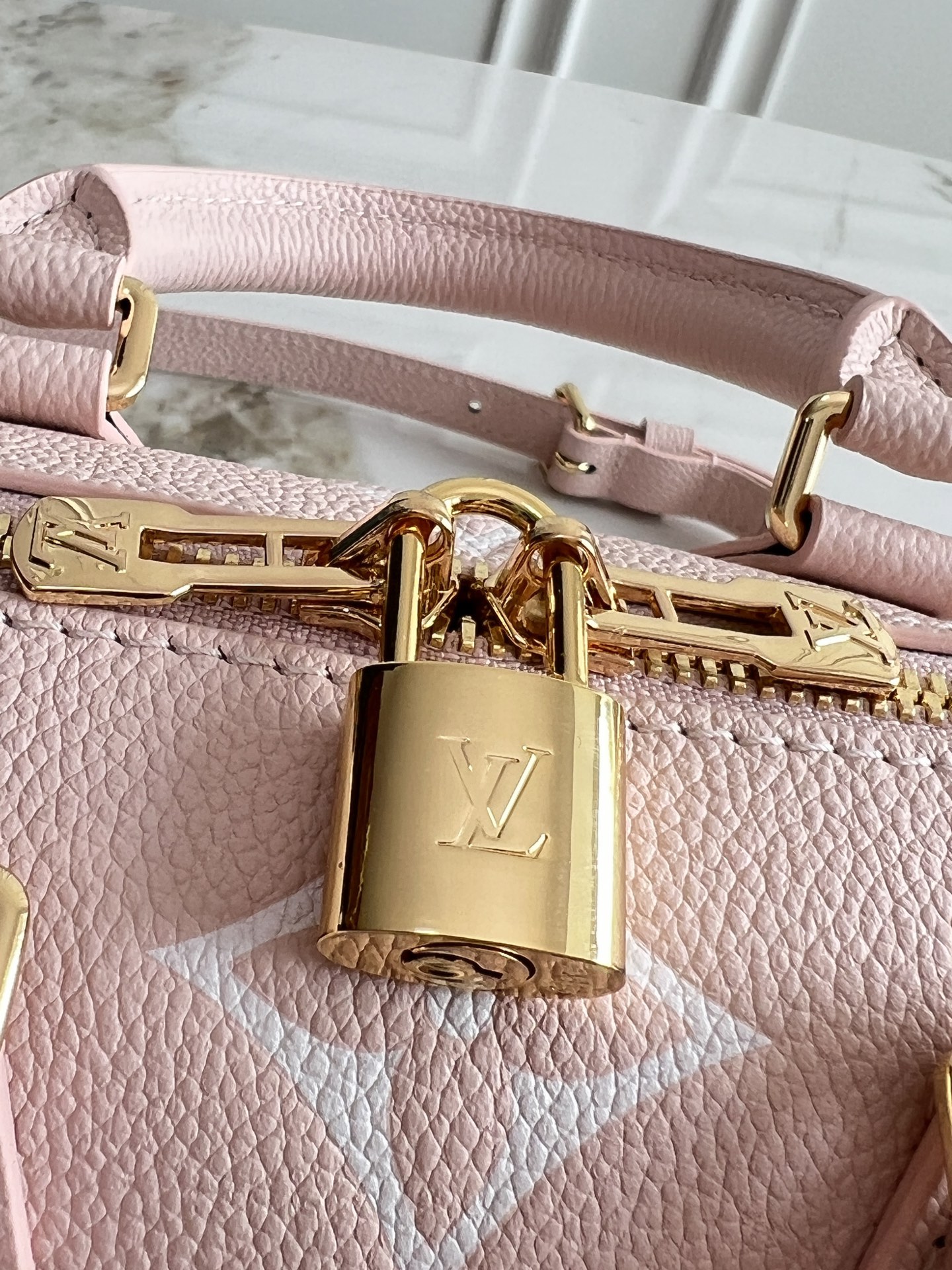 Louis Vuitton Speedy Bandoulière 20 Monogram Empreinte Leather Crossbody Bag - Image 5