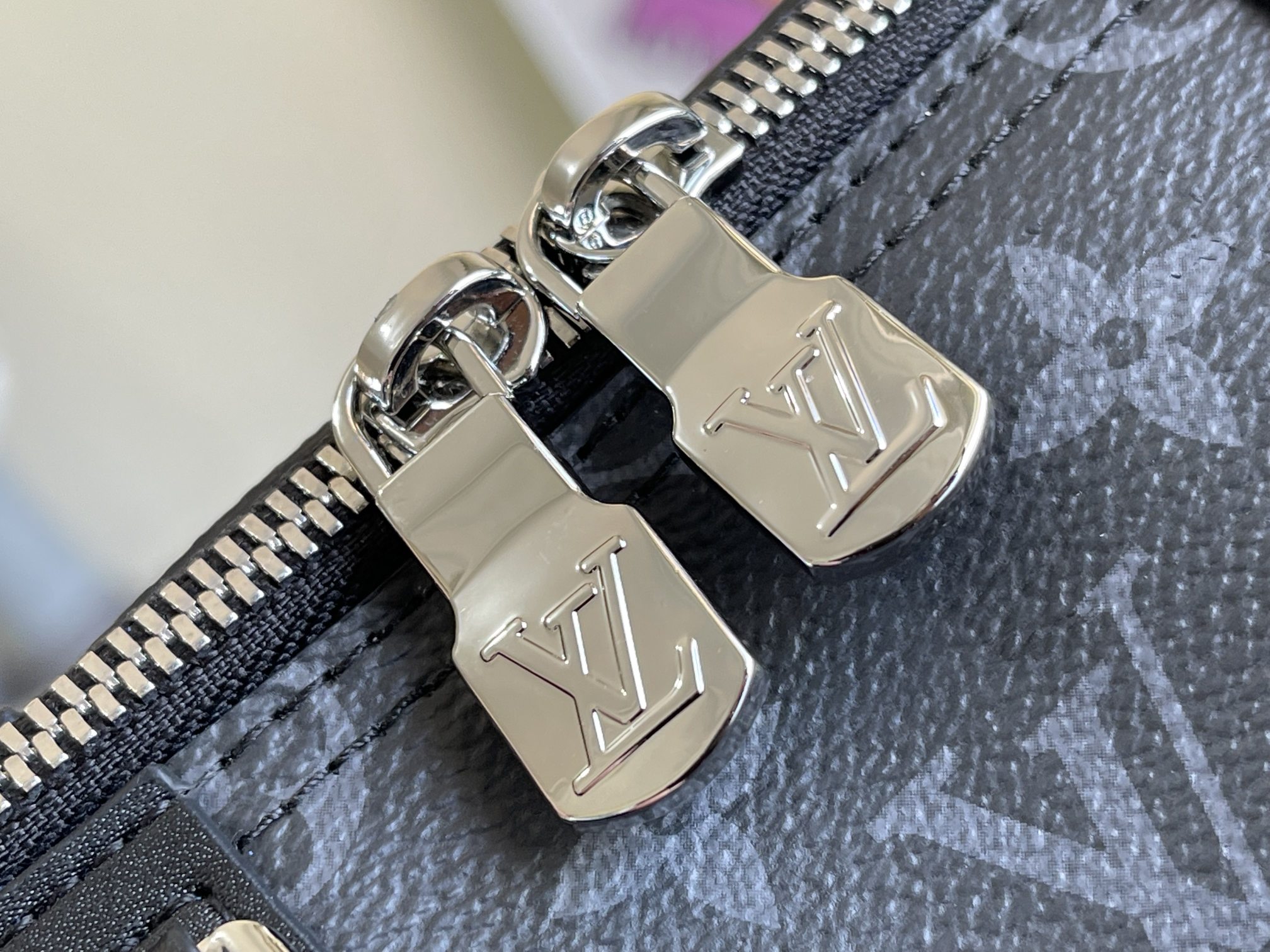 Louis Vuitton City Keepall Travel Bag M45936 - Image 5
