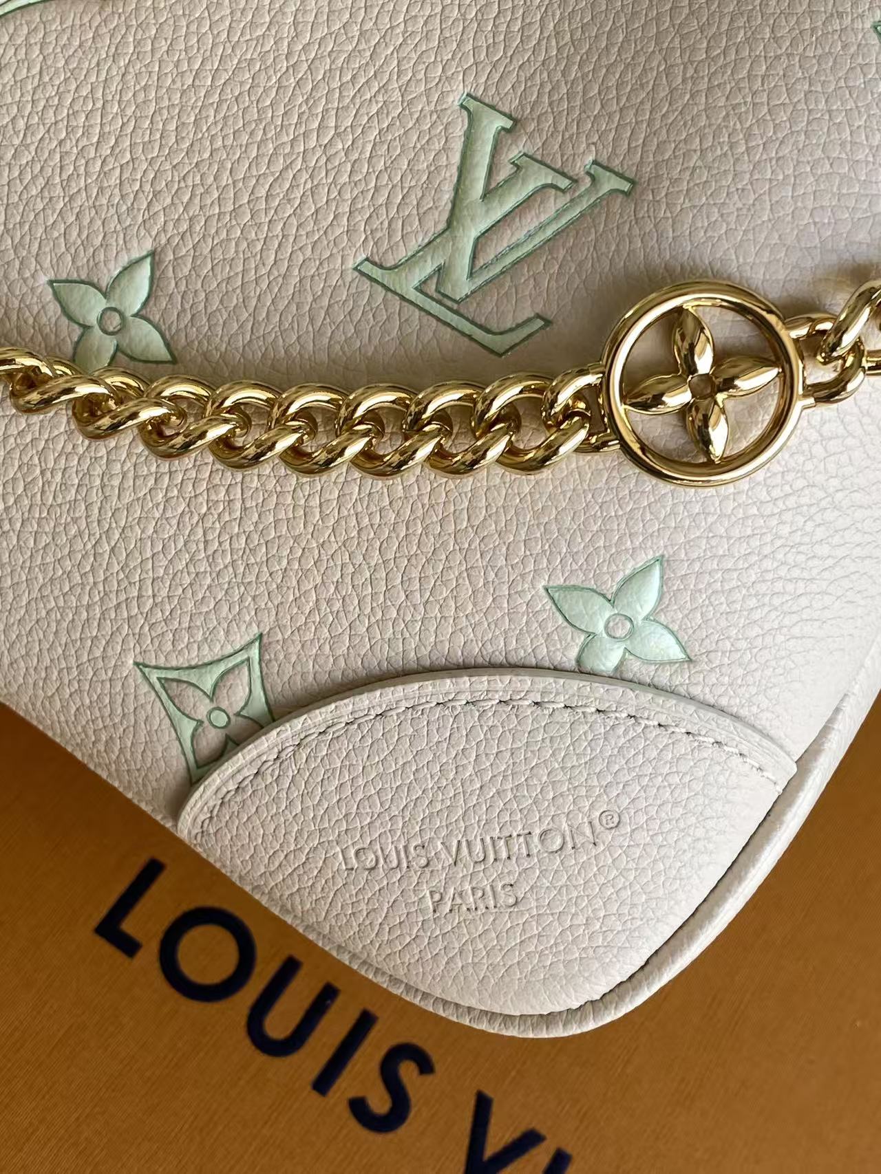 Louis Vuitton Boulogne M27571 Monogram Empreinte Leather Shoulder Bag - Image 5