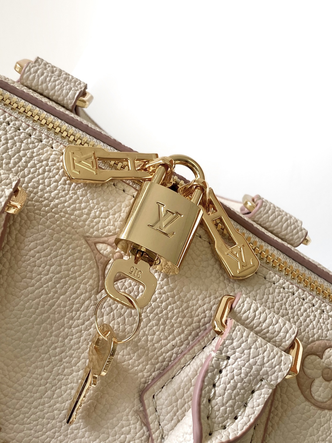 Louis Vuitton Speedy Bandouliere 20 Handbag - Image 5