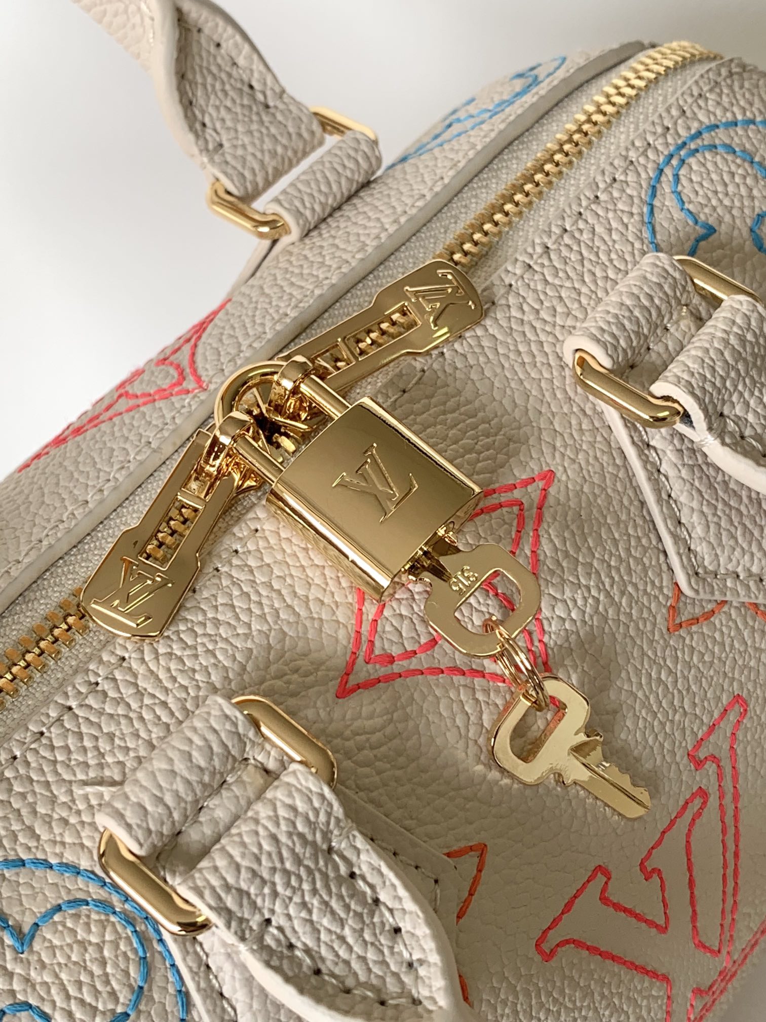 Louis Vuitton Speedy Bandouliere 20 Monogram Empreinte Leather Crossbody Bag - Image 5