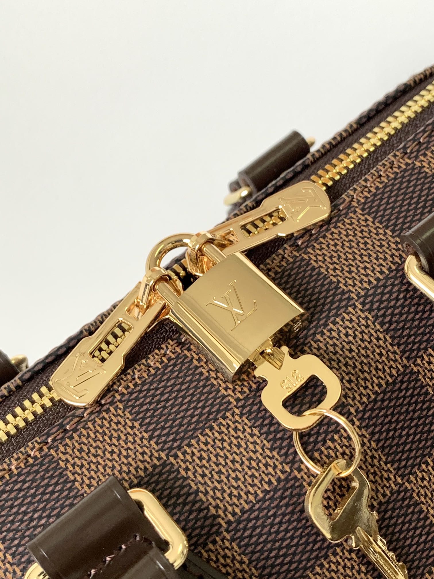 Louis Vuitton Speedy Bandoulière 20 Crossbody Bag - Image 5