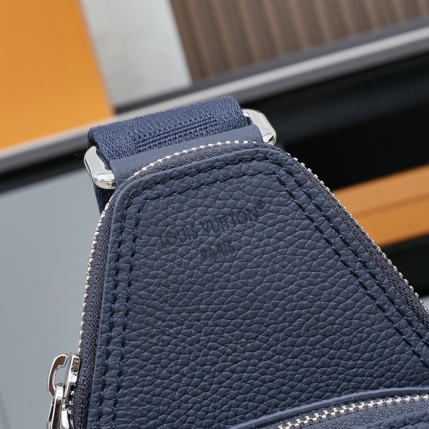 Louis Vuitton Avenue Sling Bag PM - Image 5