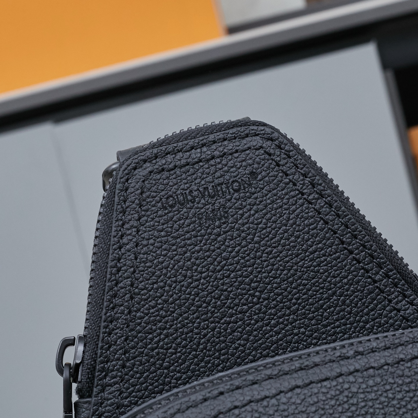 Louis Vuitton Avenue Sling Bag PM - Image 5