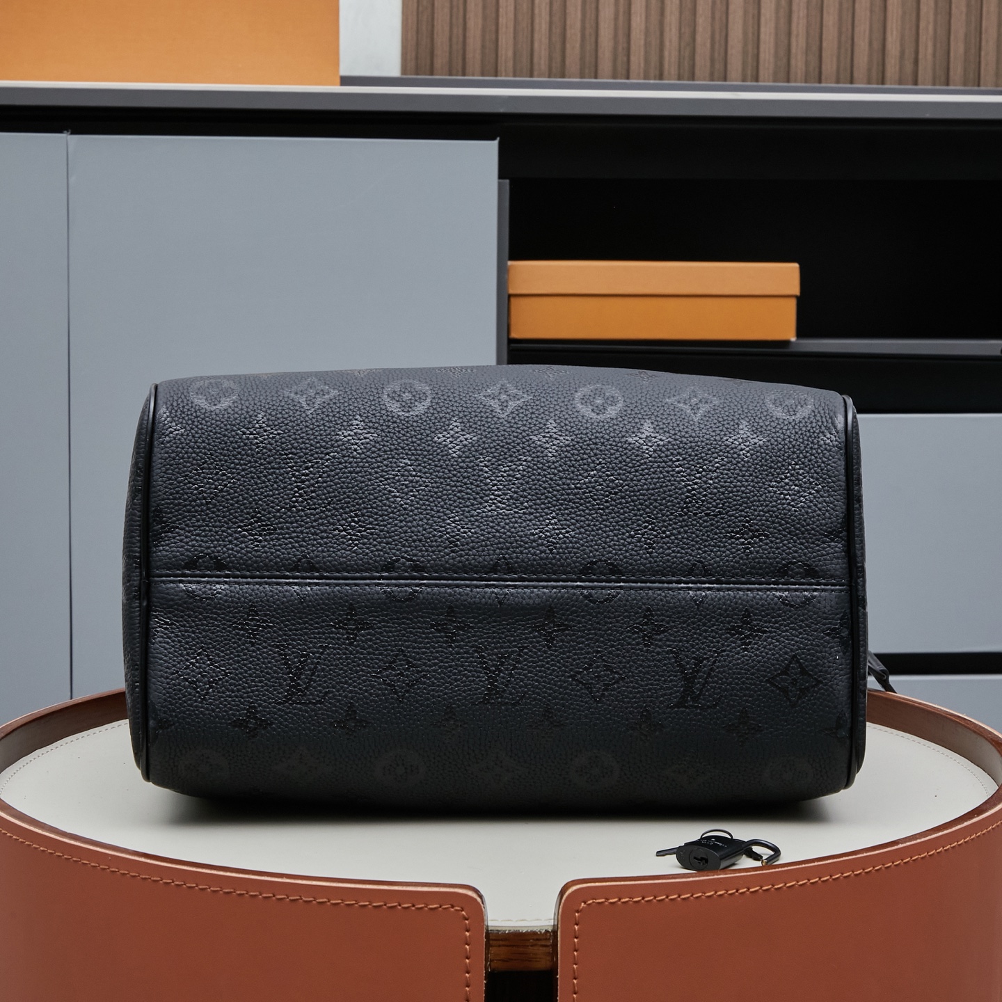 Louis Vuitton Speedy P9 Bandoulière 30 Monogram Leather Bag - Image 5