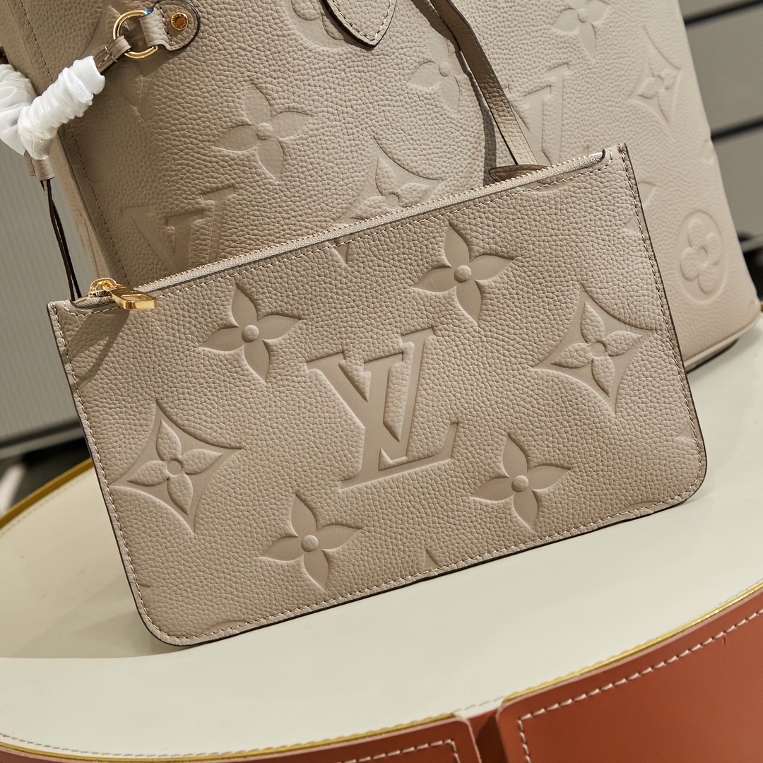 Louis Vuitton Neverfull MM Shopping Tote - Image 5