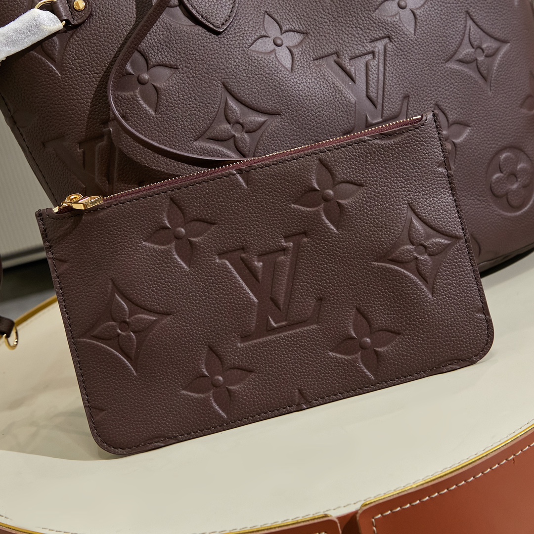 Louis Vuitton Neverfull MM Shopping Tote - Image 5
