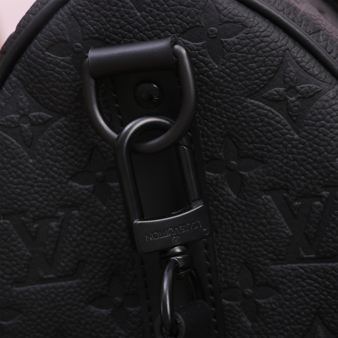 Louis Vuitton Keepall Bandouliere 35 Monogram Eclipse Travel Bag - Image 5