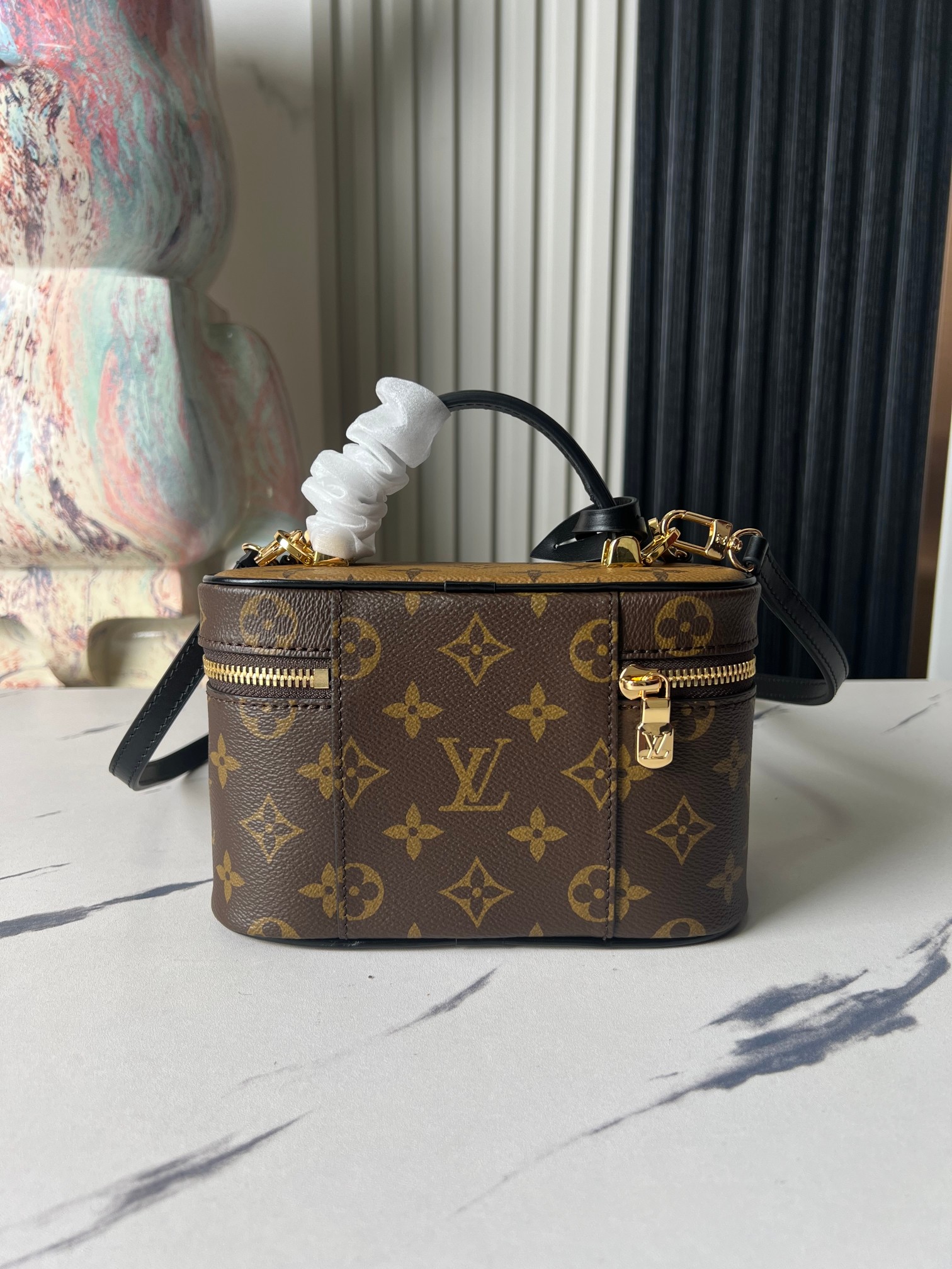 Louis Vuitton Vanity Chain Pouch M47125 Monogram Handbag - Image 5