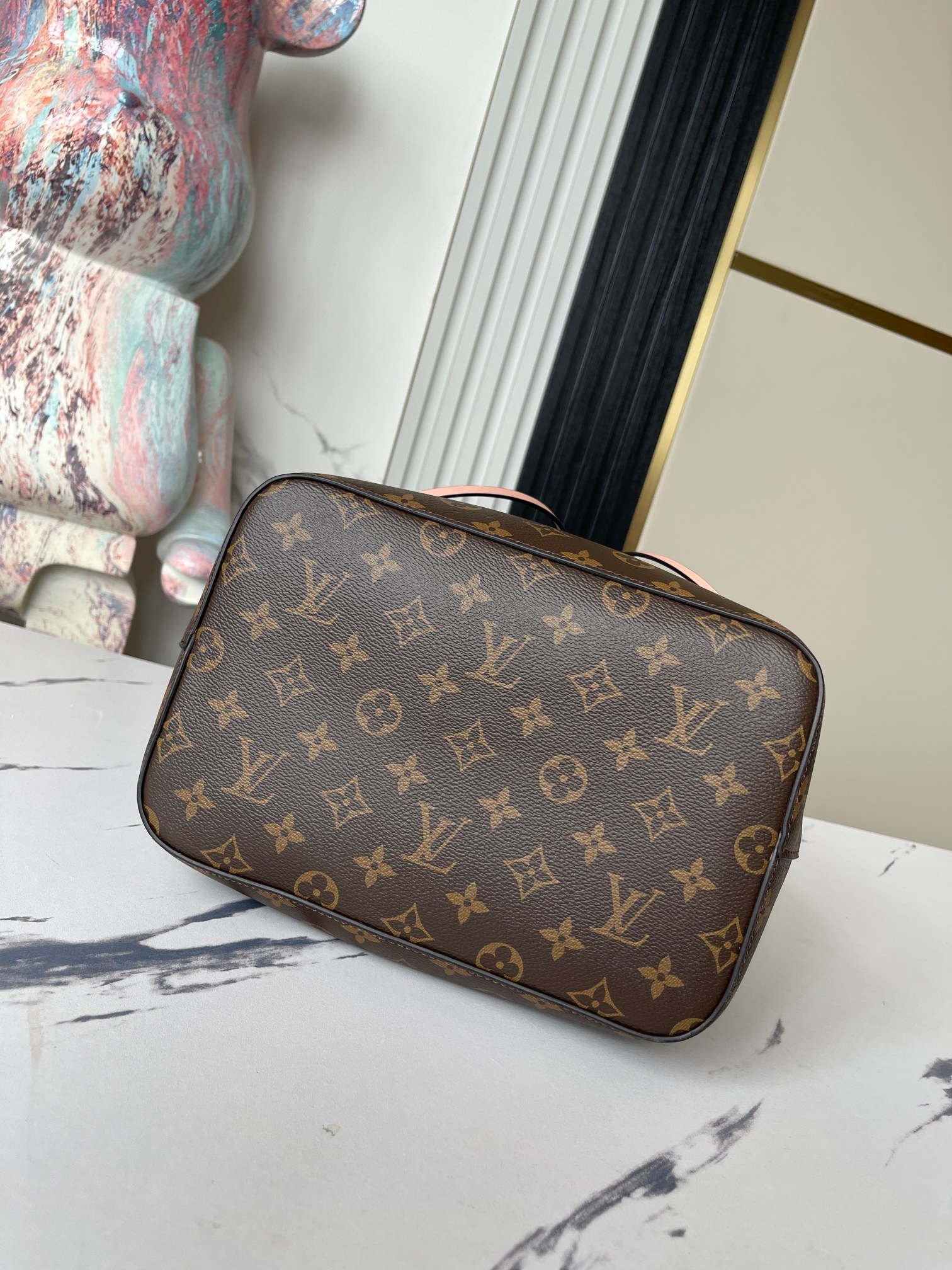 Louis Vuitton NeoNoe Bucket Bag M44022 in Pink Monogram Canvas - Image 5