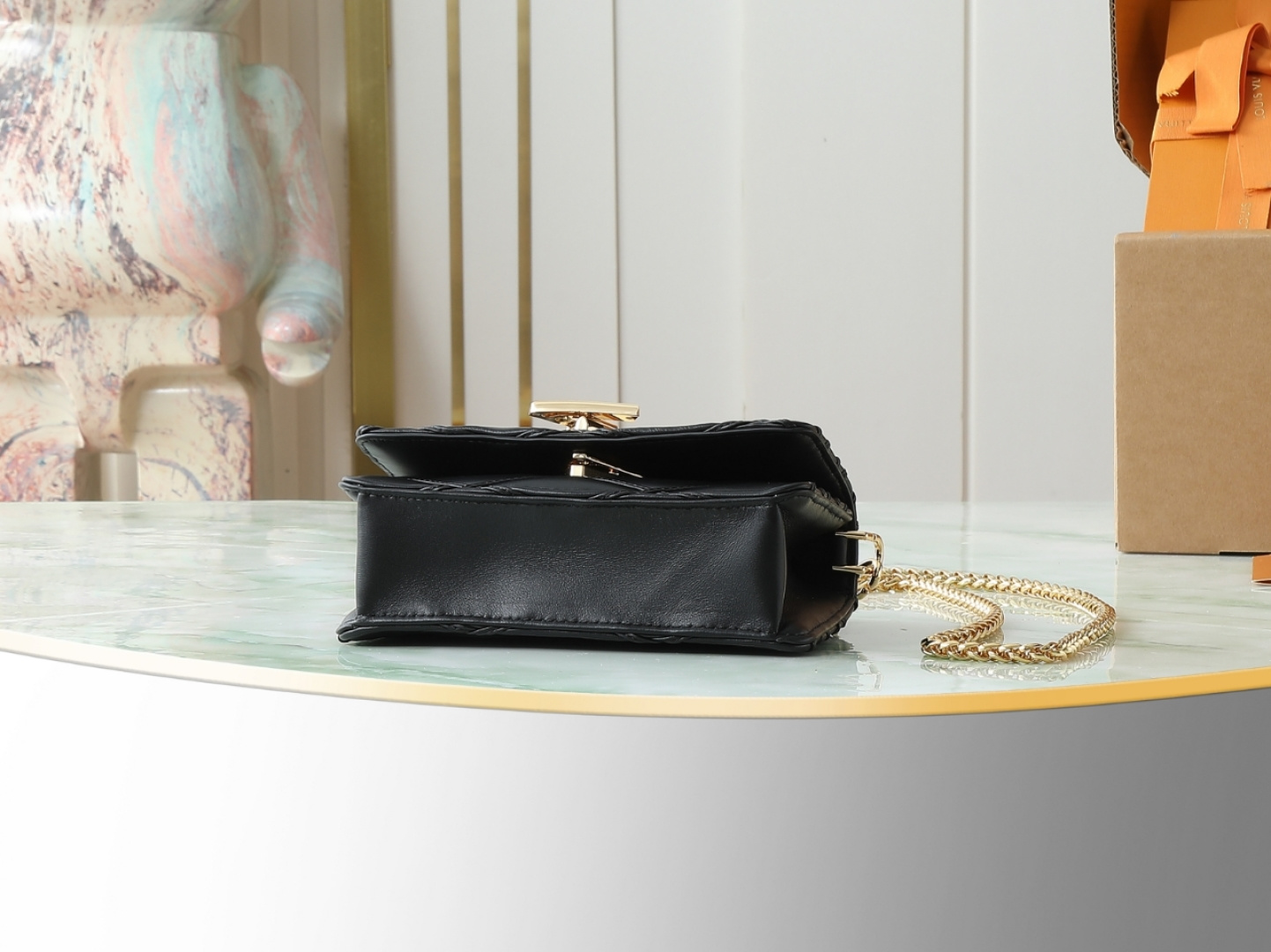 Louis Vuitton Wallet on Chain Go-14 M13139 Black Leather Crossbody Bag - Image 5