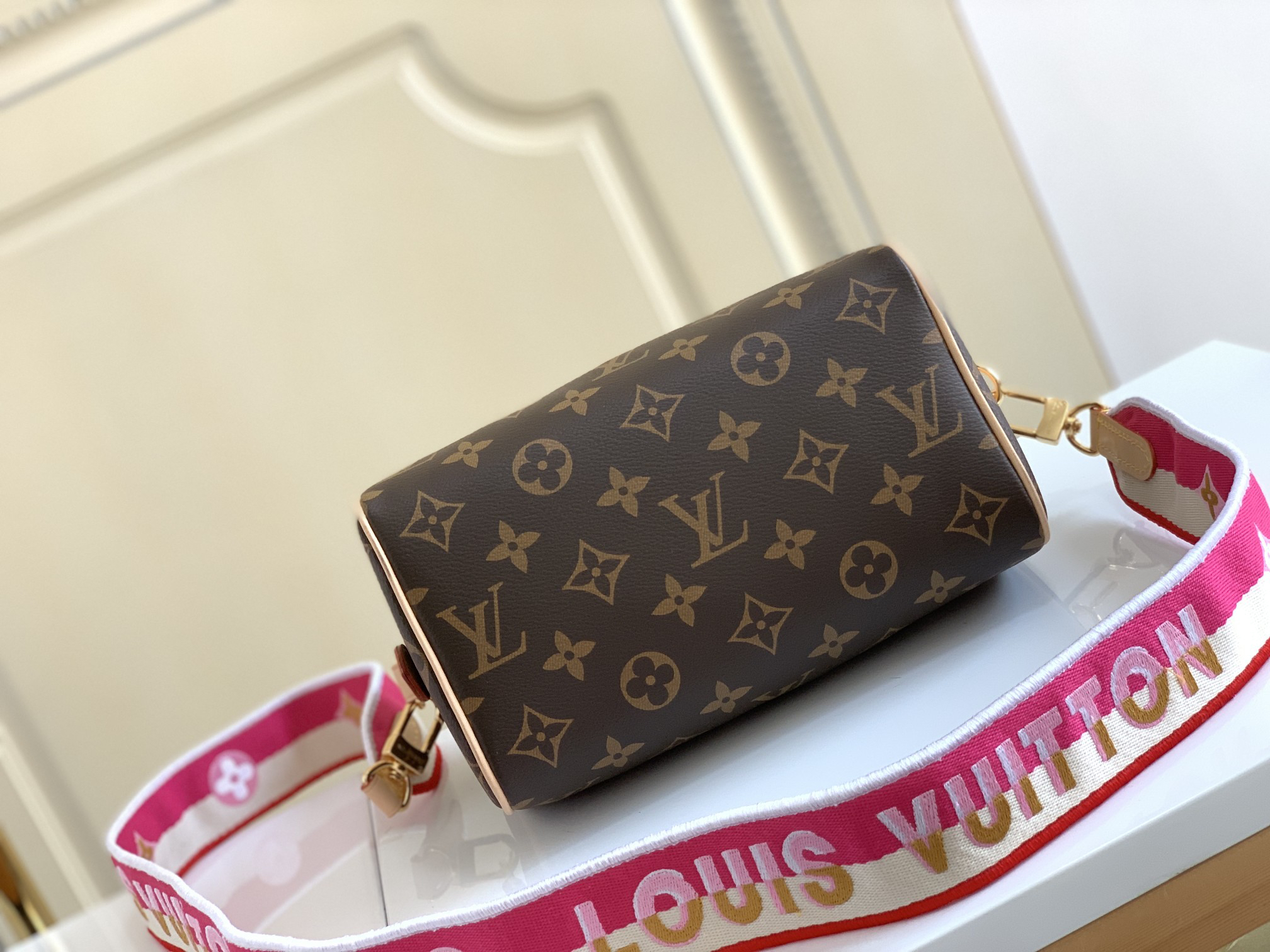Louis Vuitton Speedy 20 Handbag in Damier Ebene Canvas - Image 5
