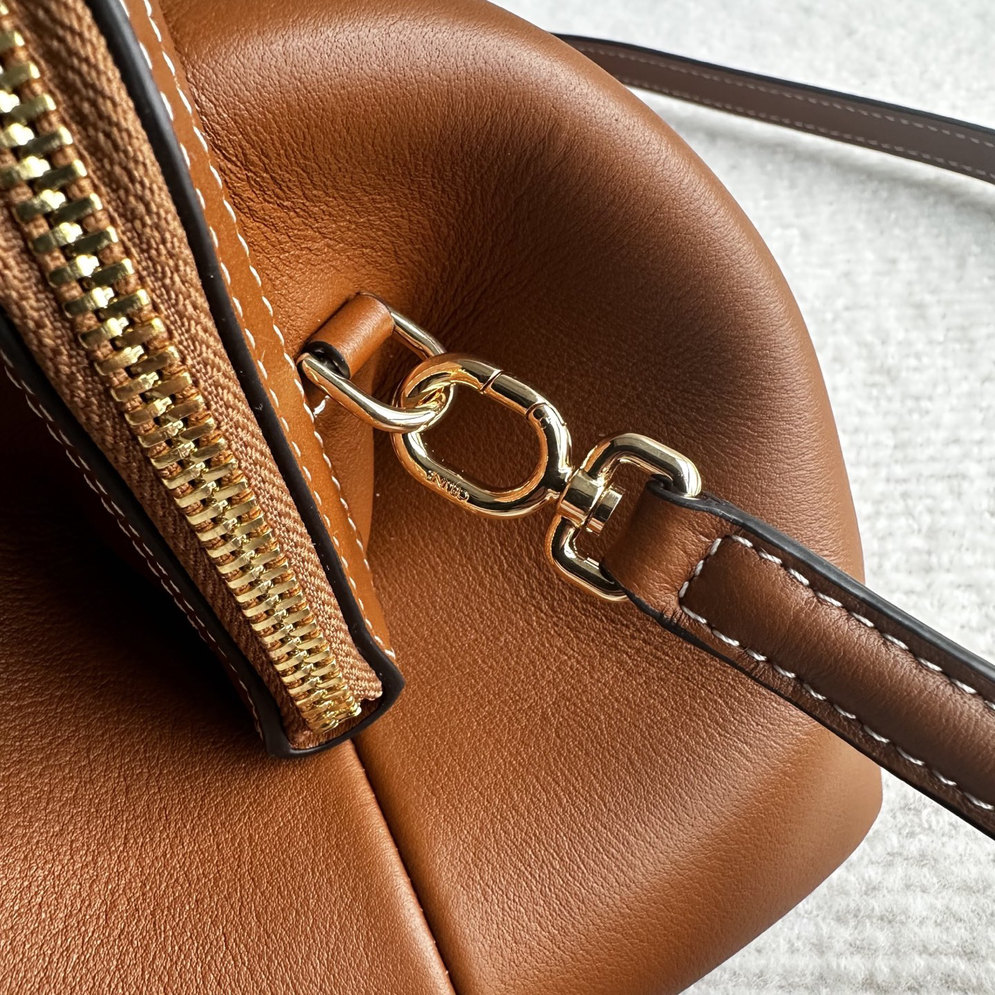 CE Doctor Small Frame Clutch Bag - Image 5