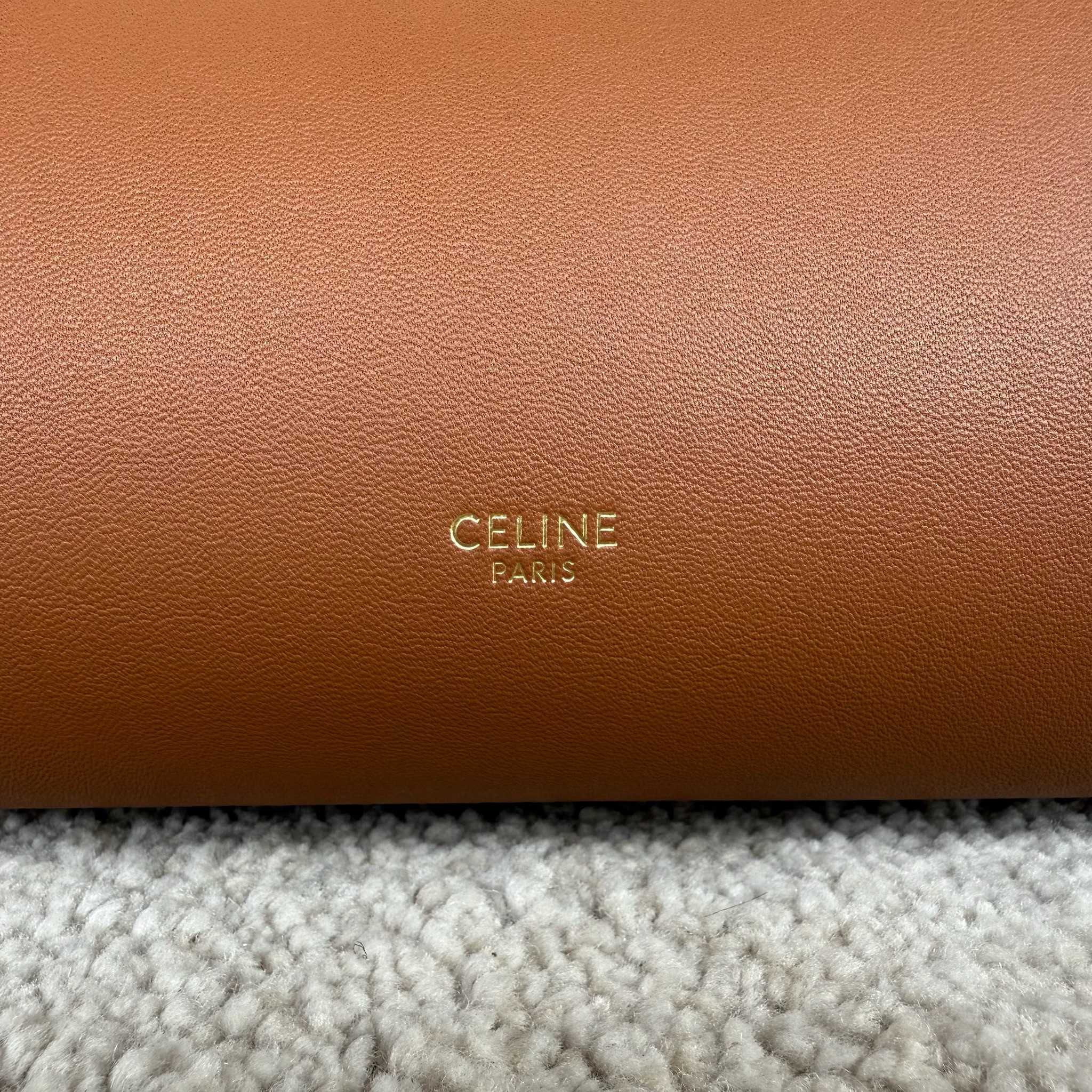 DOCTOR UCH Leather Handbag - Image 5