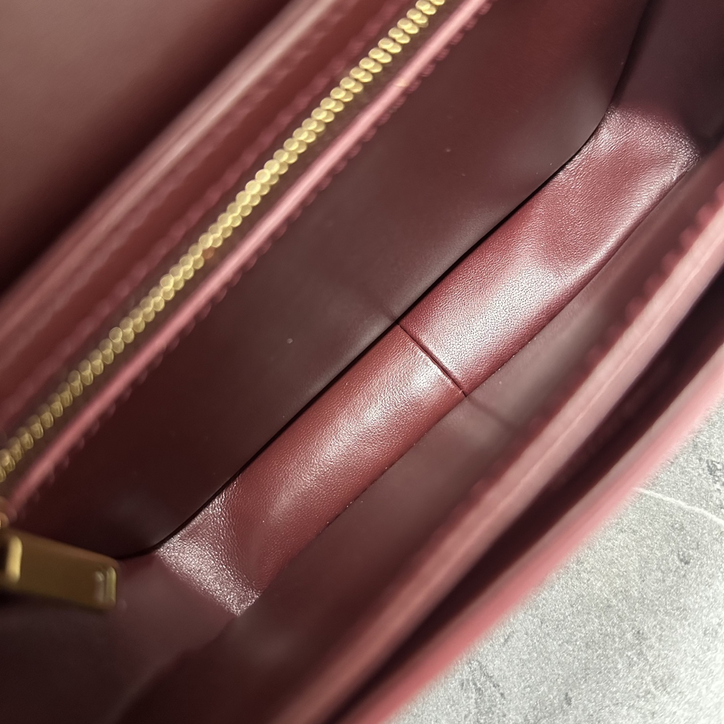 CELINE Teen Triomphe Shoulder Bag in Bordeaux with Gold-Finish Clasp - Image 5