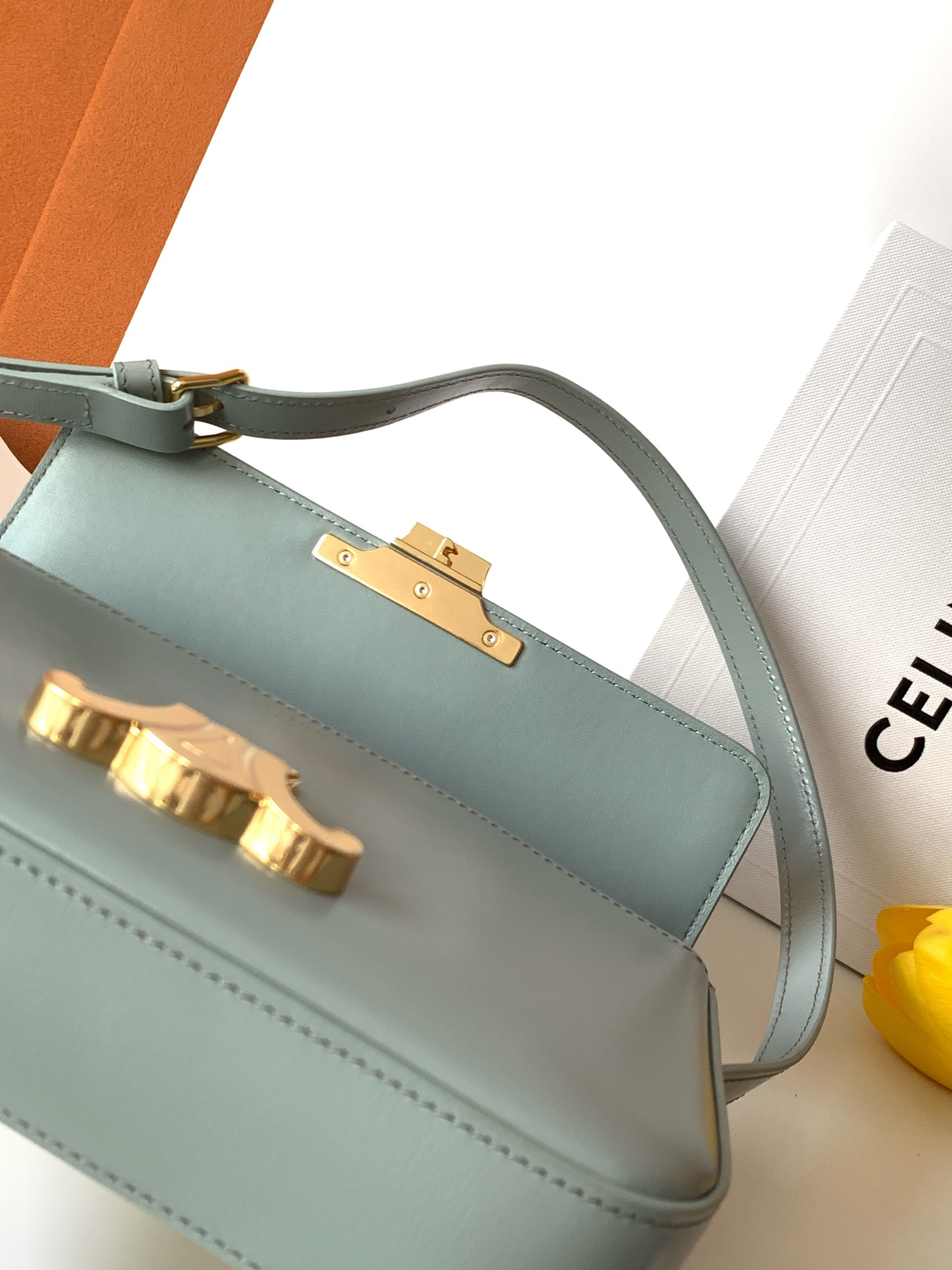 Arc de Triomphe Series Leather Shoulder Bag - Image 5