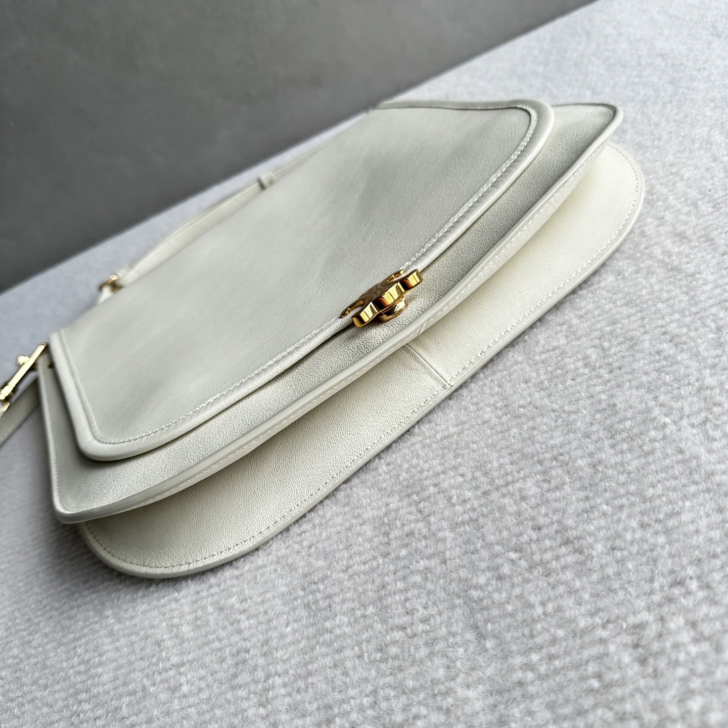 Celine Soft Triomphe Besace Shoulder Bag - Image 5