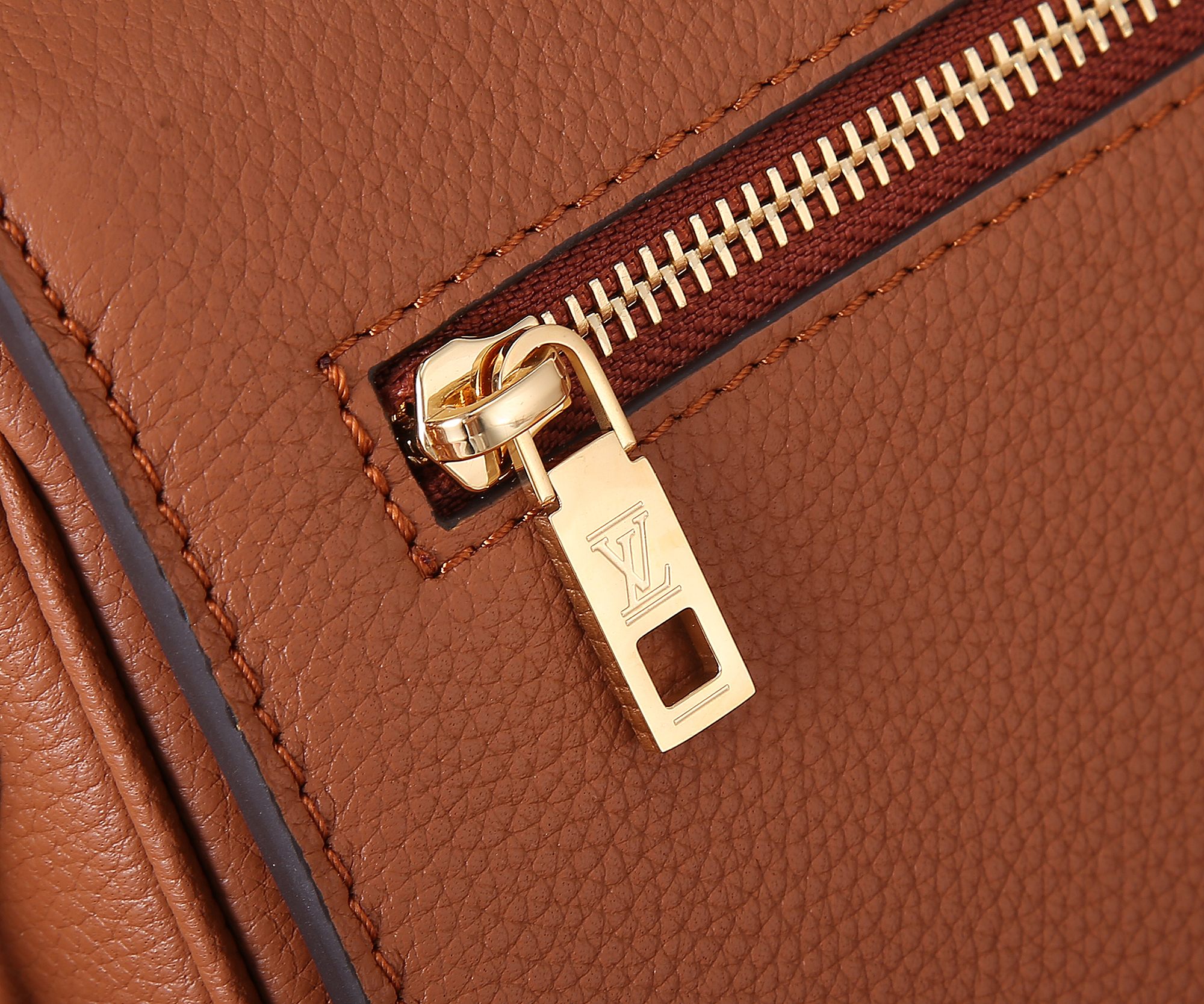 Louis Vuitton Oxford Handbag M22952 - Image 5