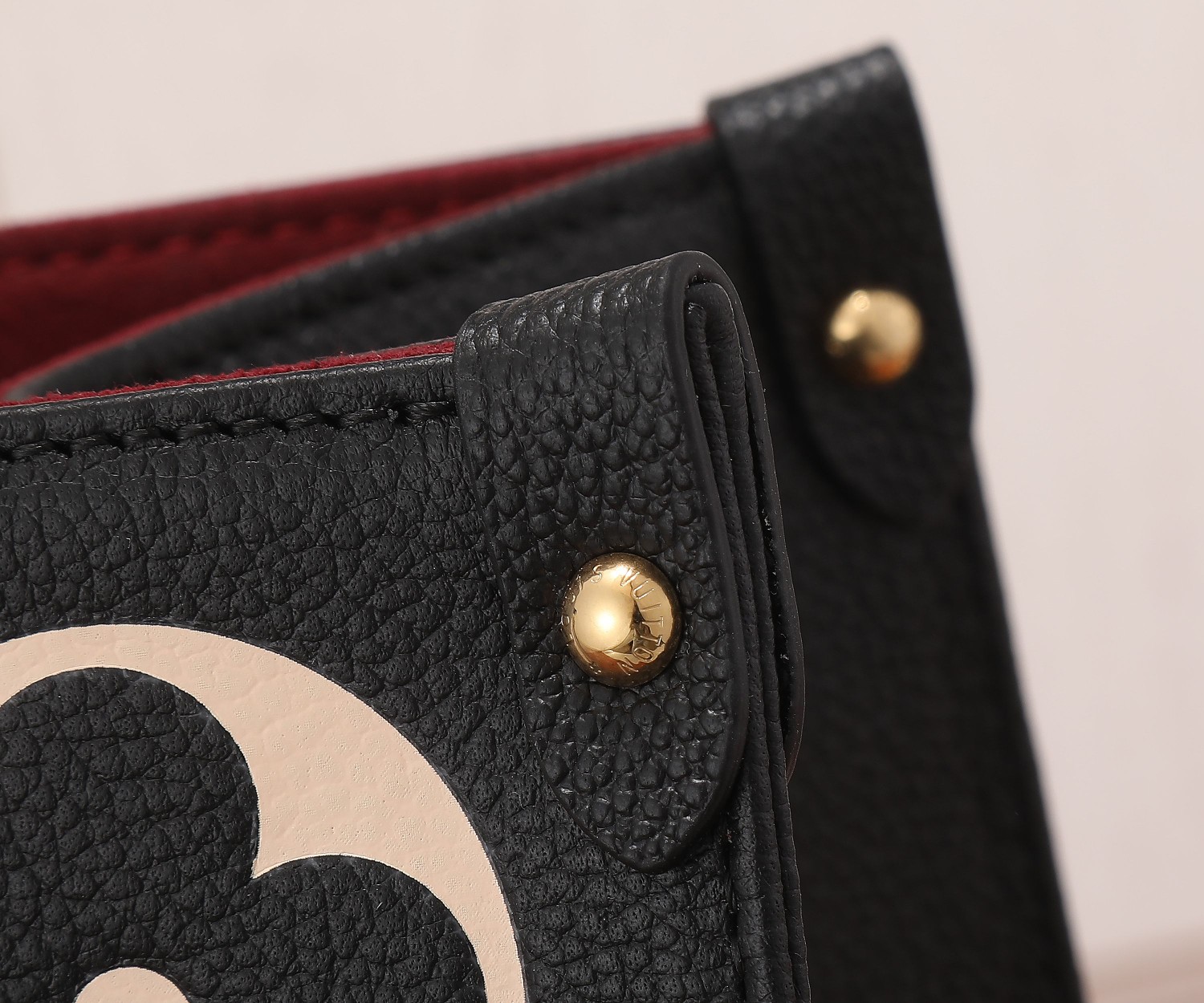 Louis Vuitton OnTheGo Medium Tote Bag - Image 5