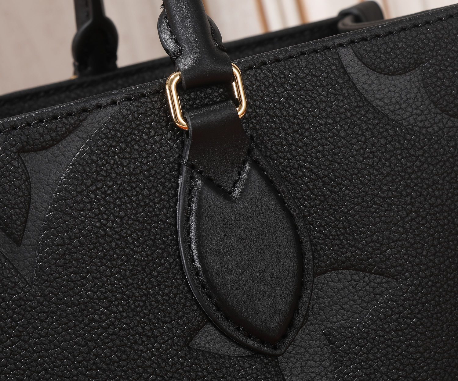 Louis Vuitton OnTheGo MM Tote Bag - Image 5