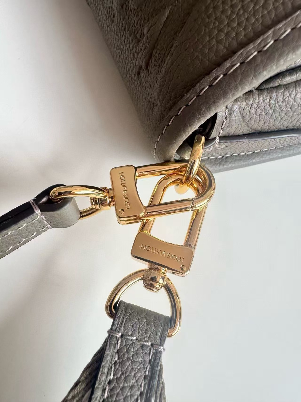 Louis Vuitton Diane Monogram Empreinte Crossbody Bag - Image 5