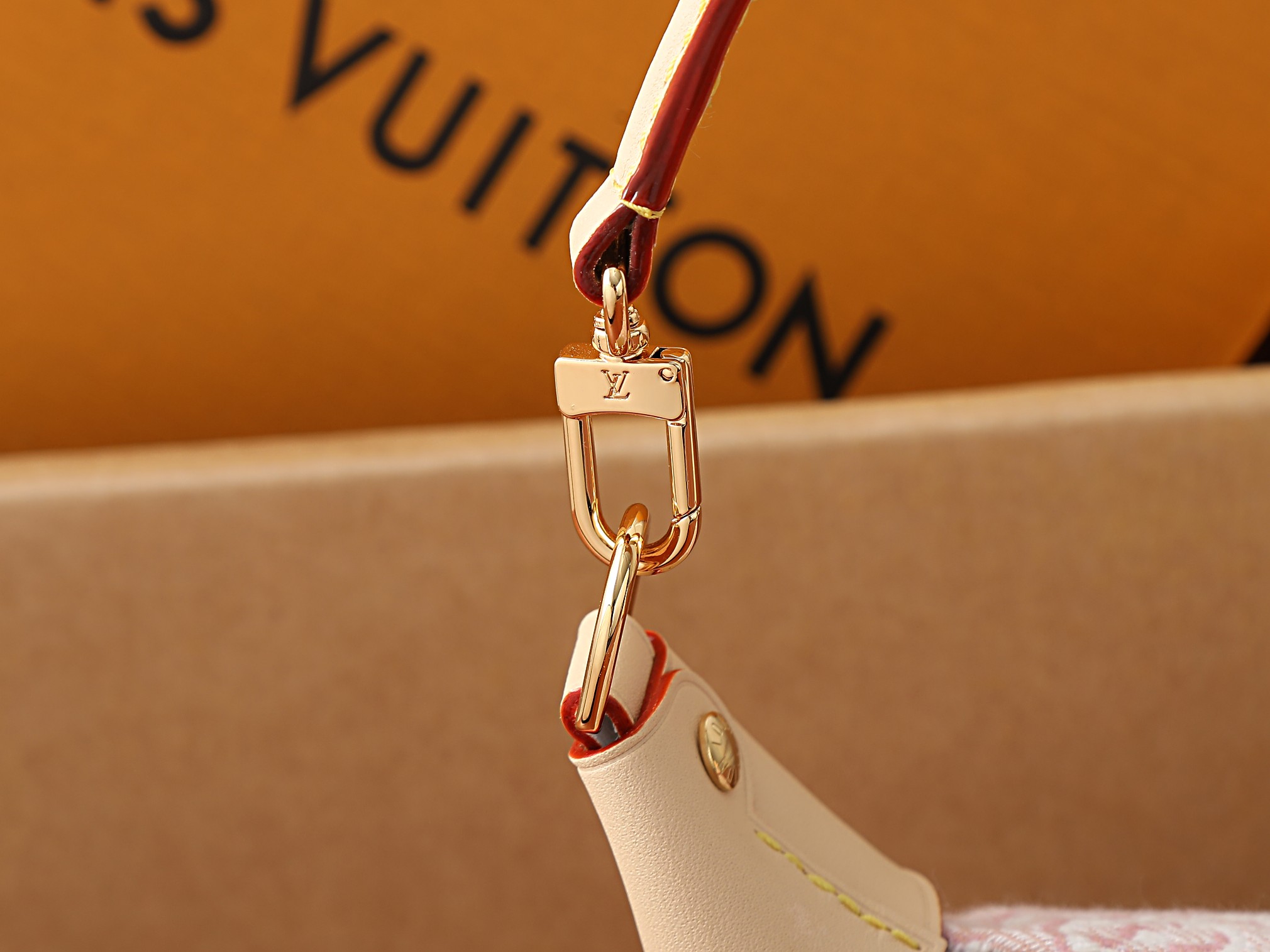 Louis Vuitton Pochette Mia Monogram Emblème Shoulder Bag - Image 5
