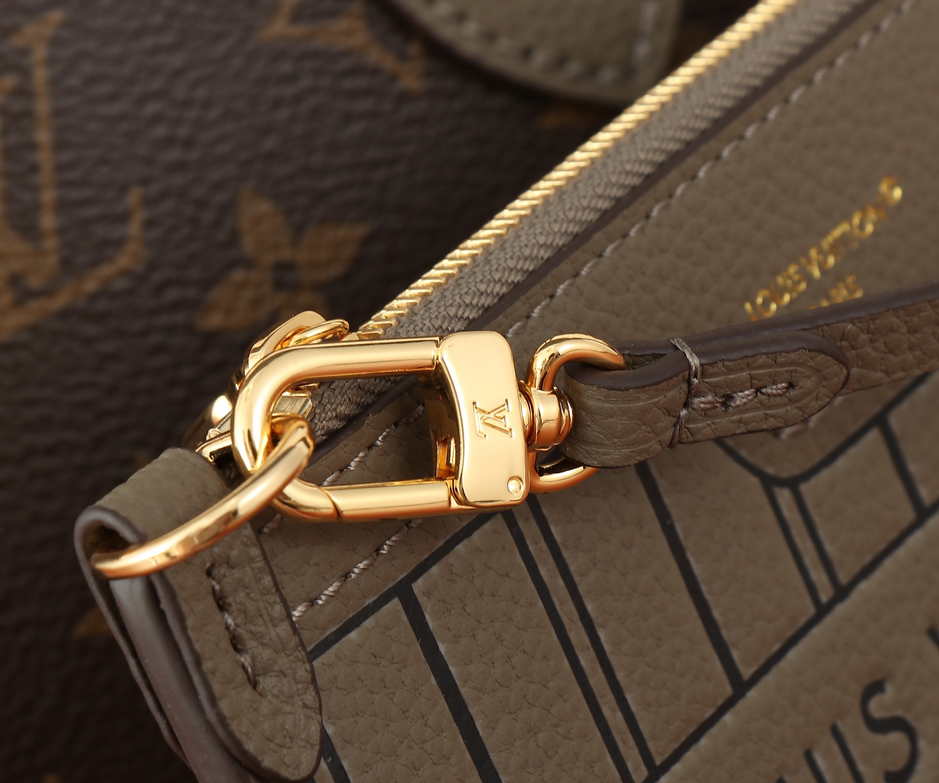 Louis Vuitton Neverfull Bandouliere Inside Out BB Handbag - Image 5