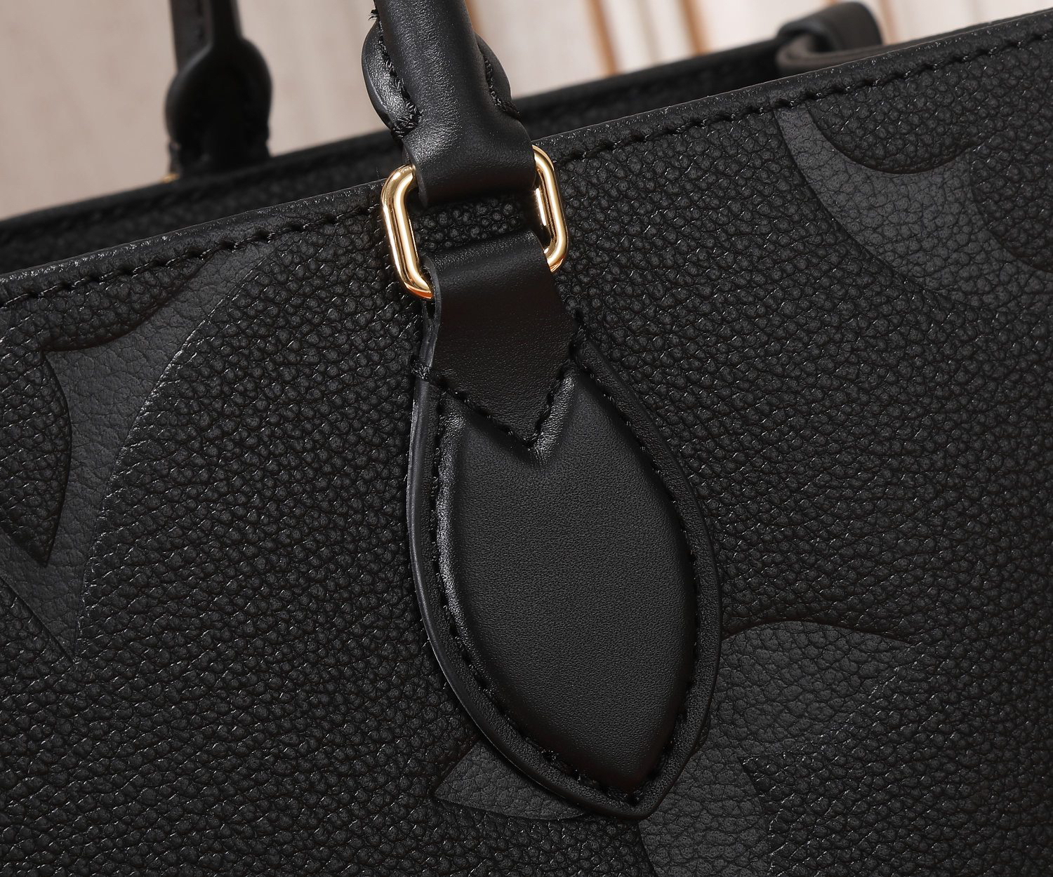 Louis Vuitton OnTheGo MM Tote - Image 5