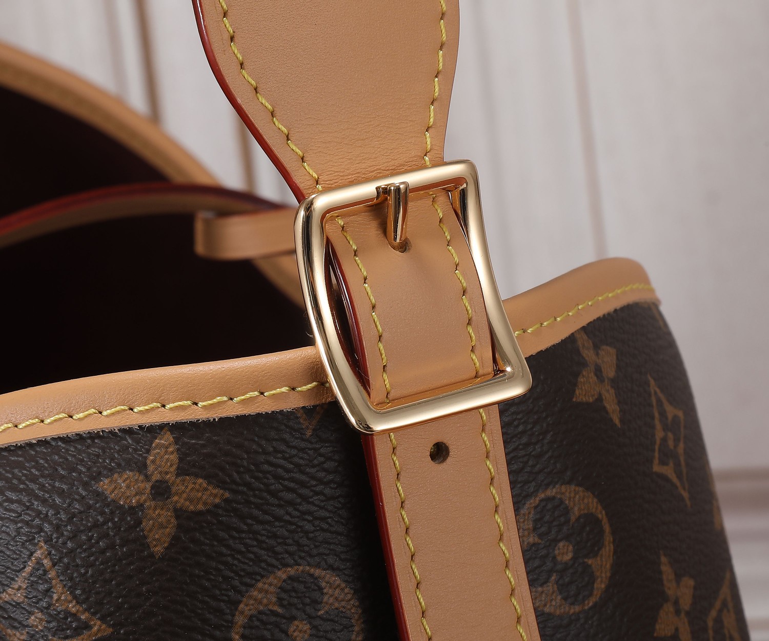 Louis Vuitton CarryAll MM Monogram Canvas Tote Bag M46197 - Image 5