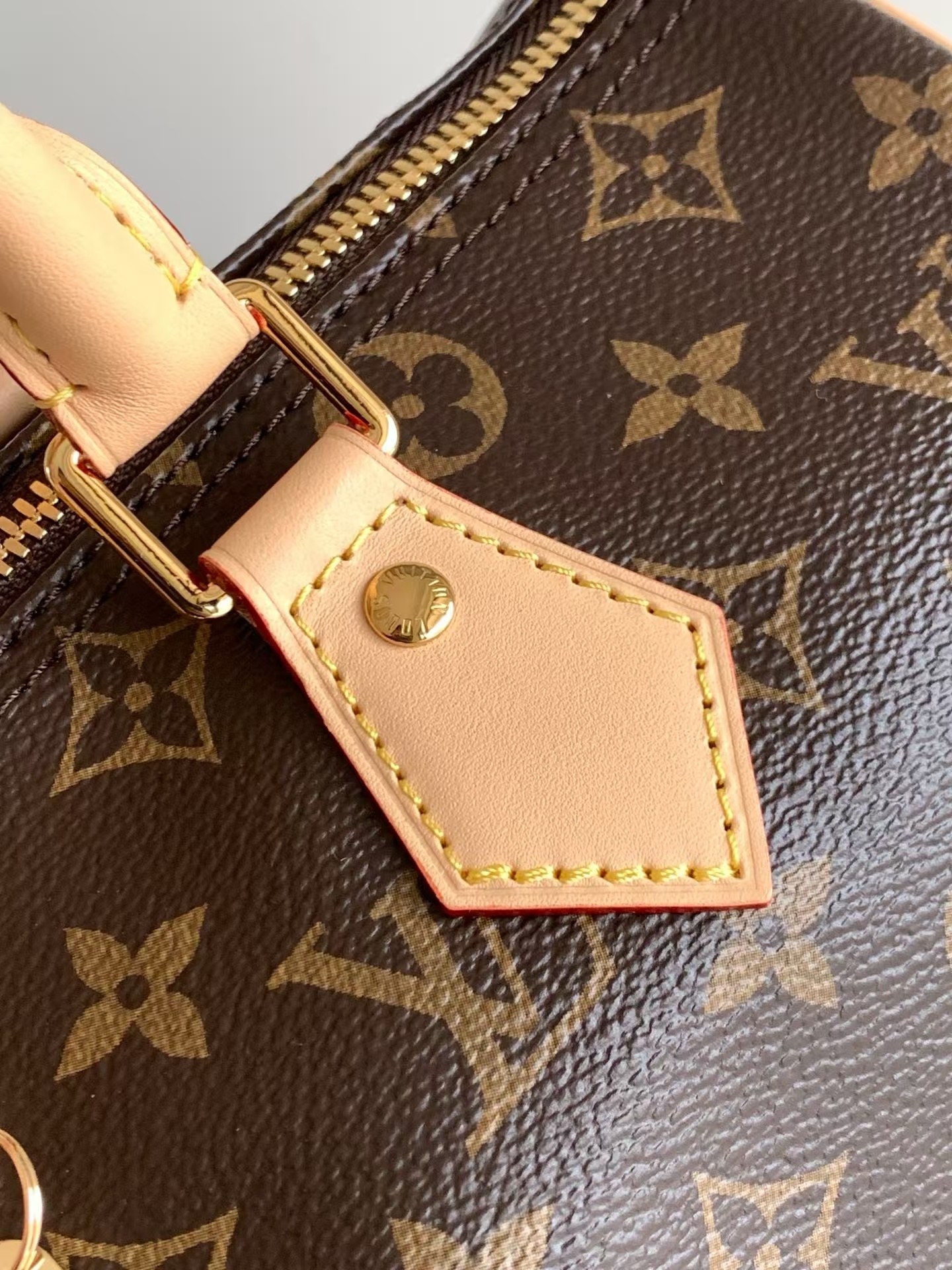 Louis Vuitton Speedy Bandouliere 30 Handbag in Monogram Canvas - Image 5