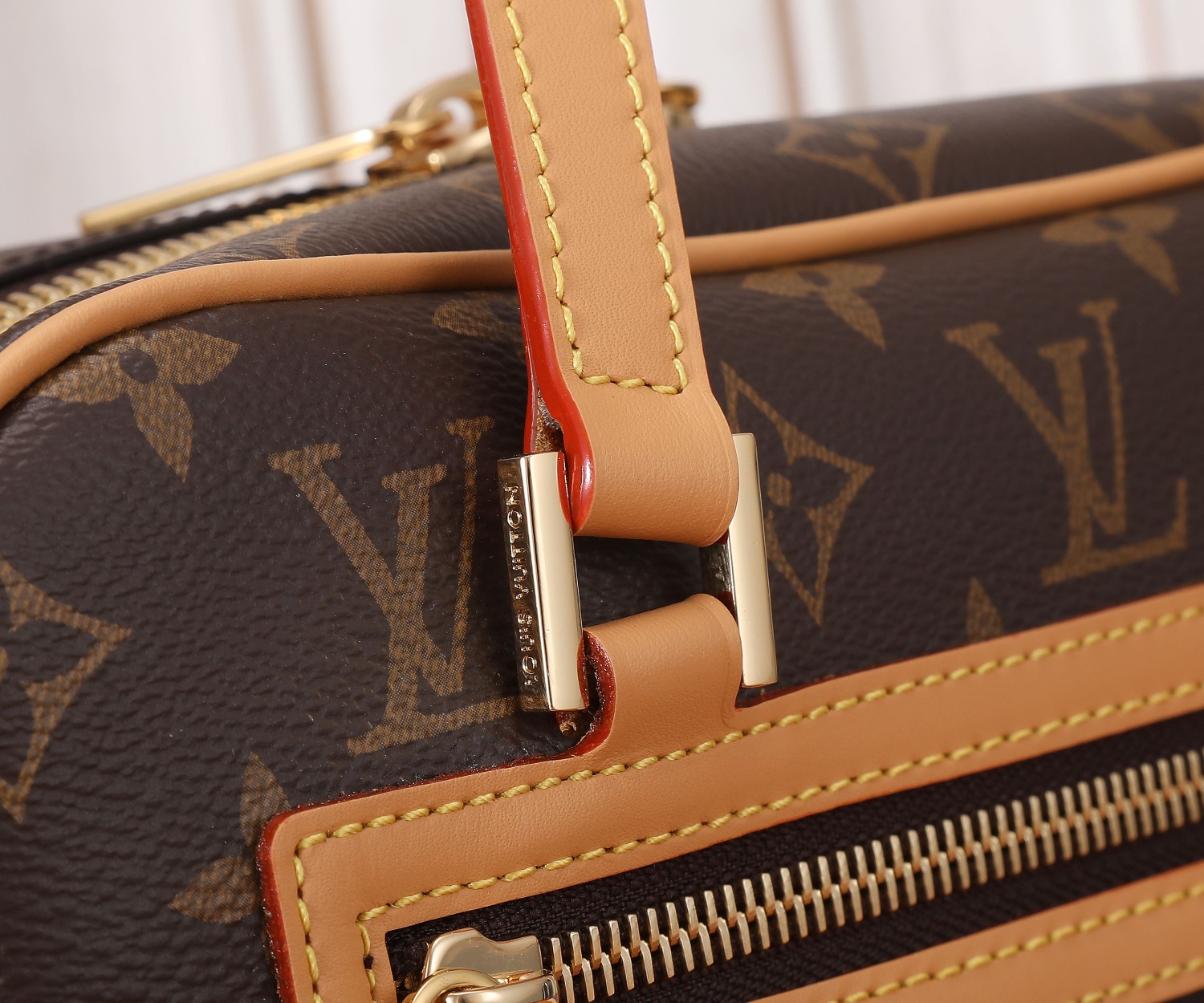 Louis Vuitton Cité Monogram Shoulder Bag M46321 - Image 5