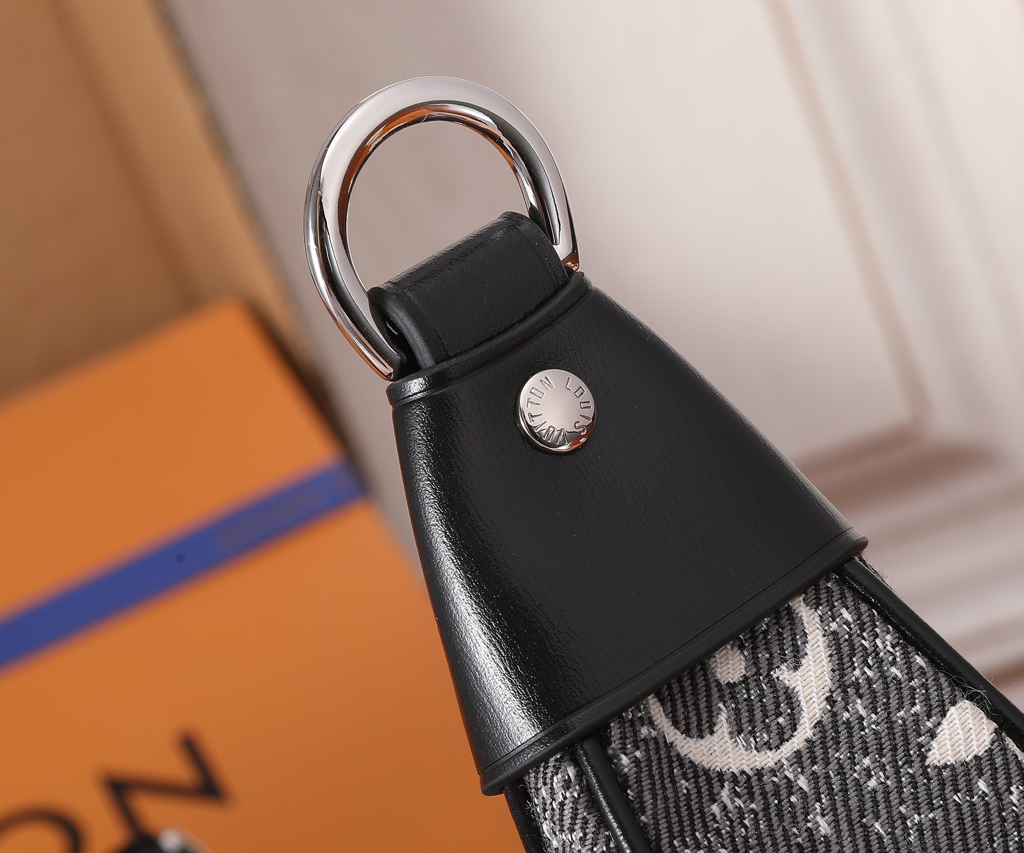 Louis Vuitton Loop Small Bag in Monogram Denim - Image 5