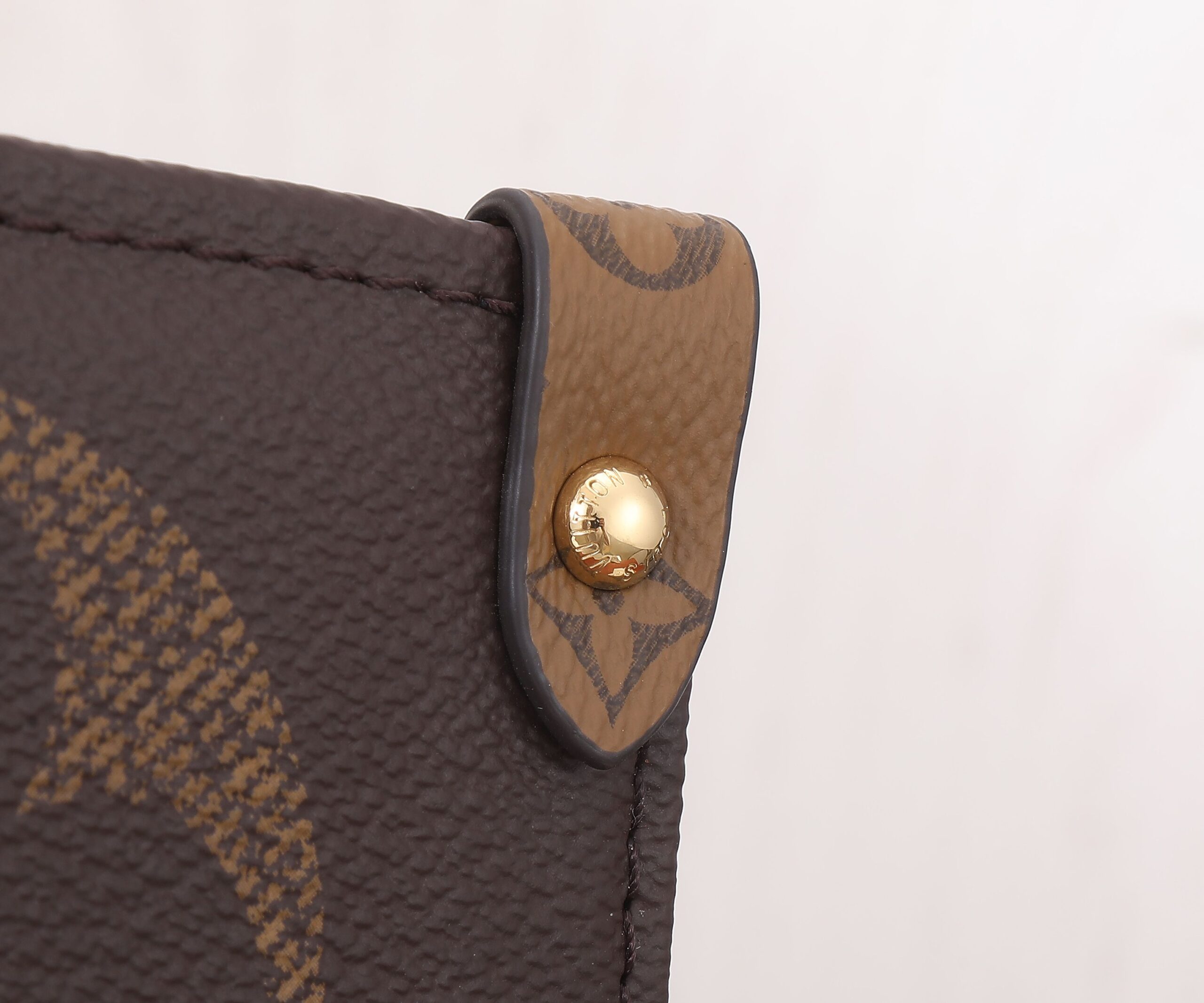 Louis Vuitton Onthego Tote Bag M45320 - Image 5