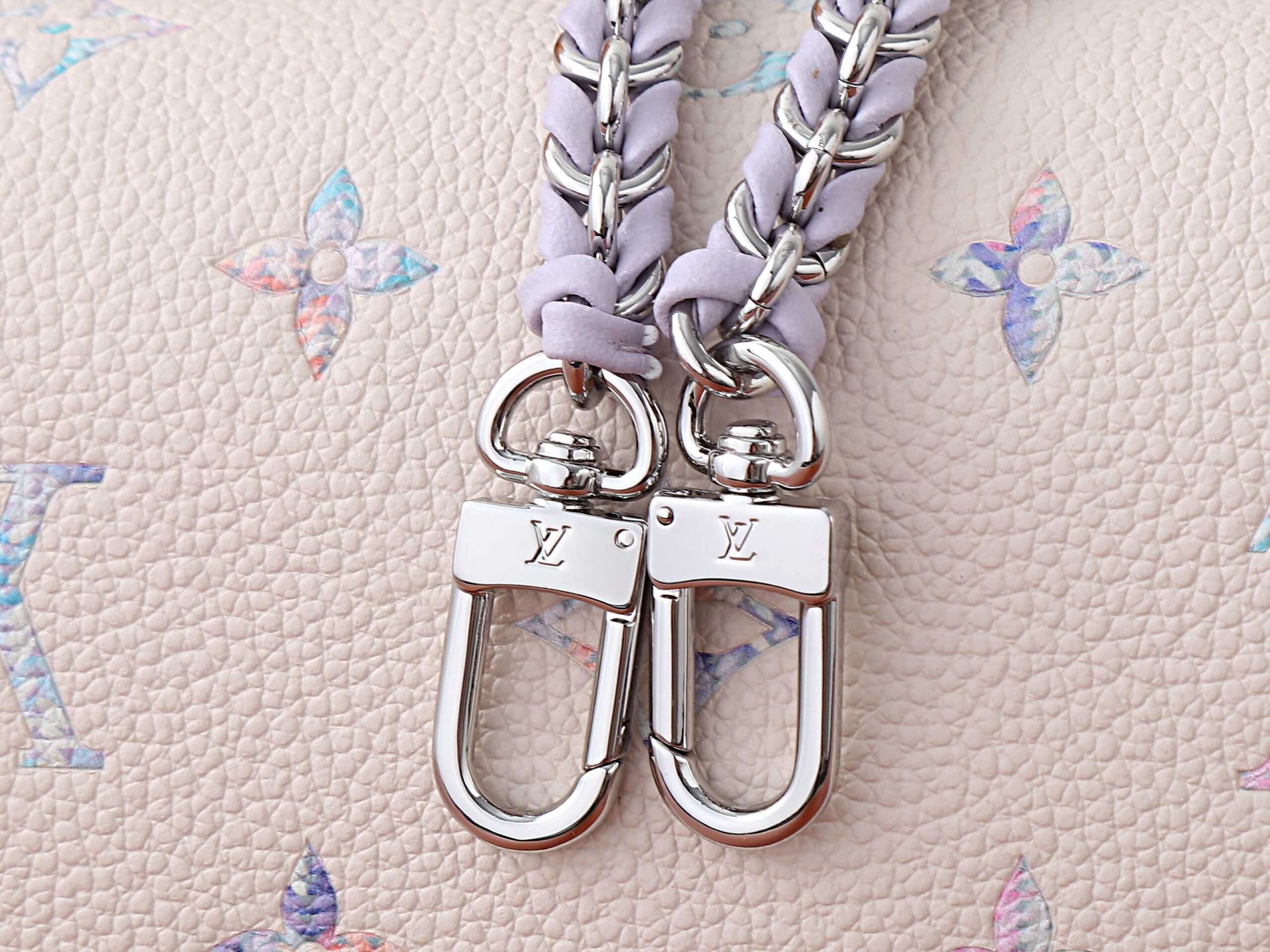 Louis Vuitton Wallet On Chain Ivy in Monogram Empreinte Leather - Image 5